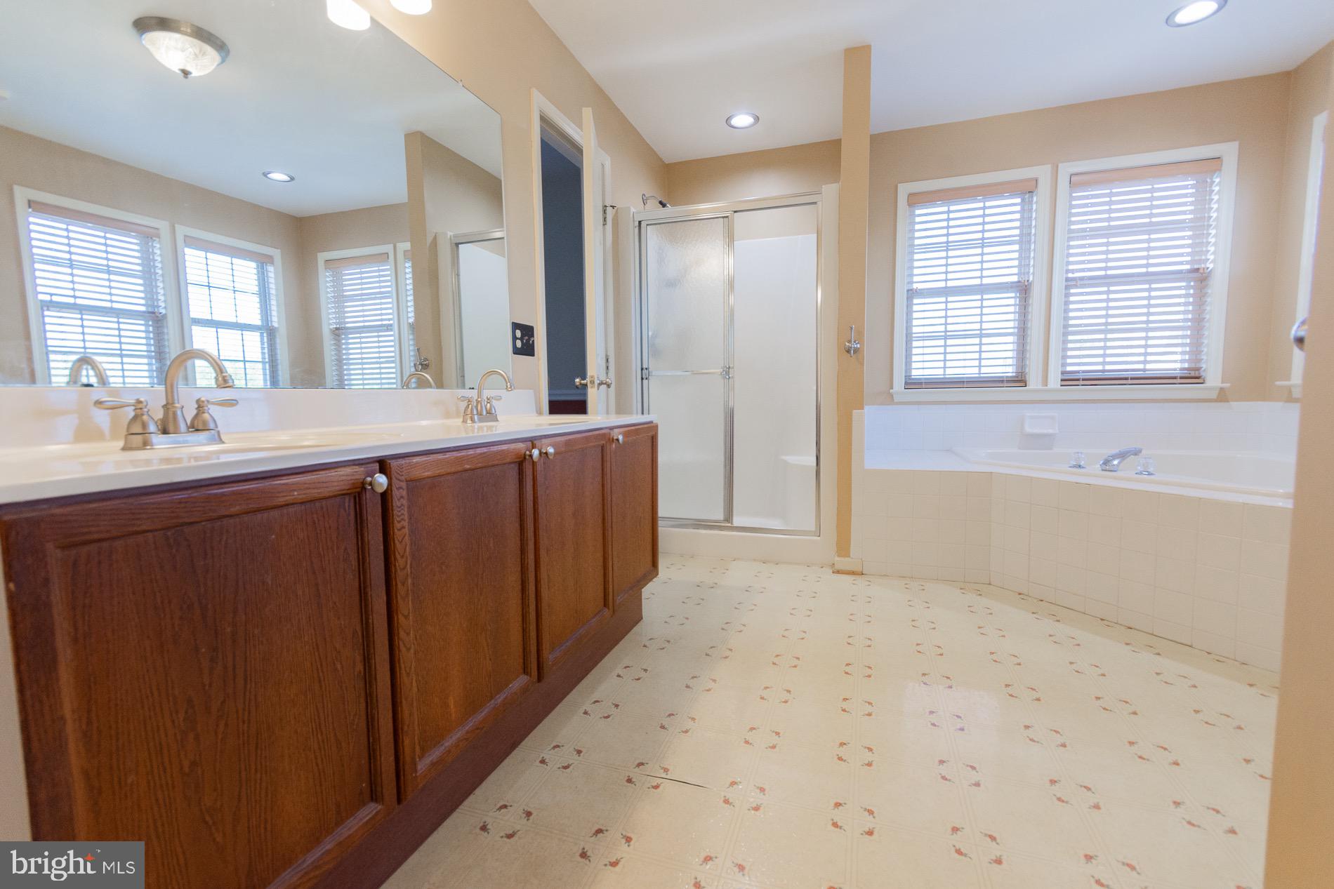 STONEBRIDGE - Residential