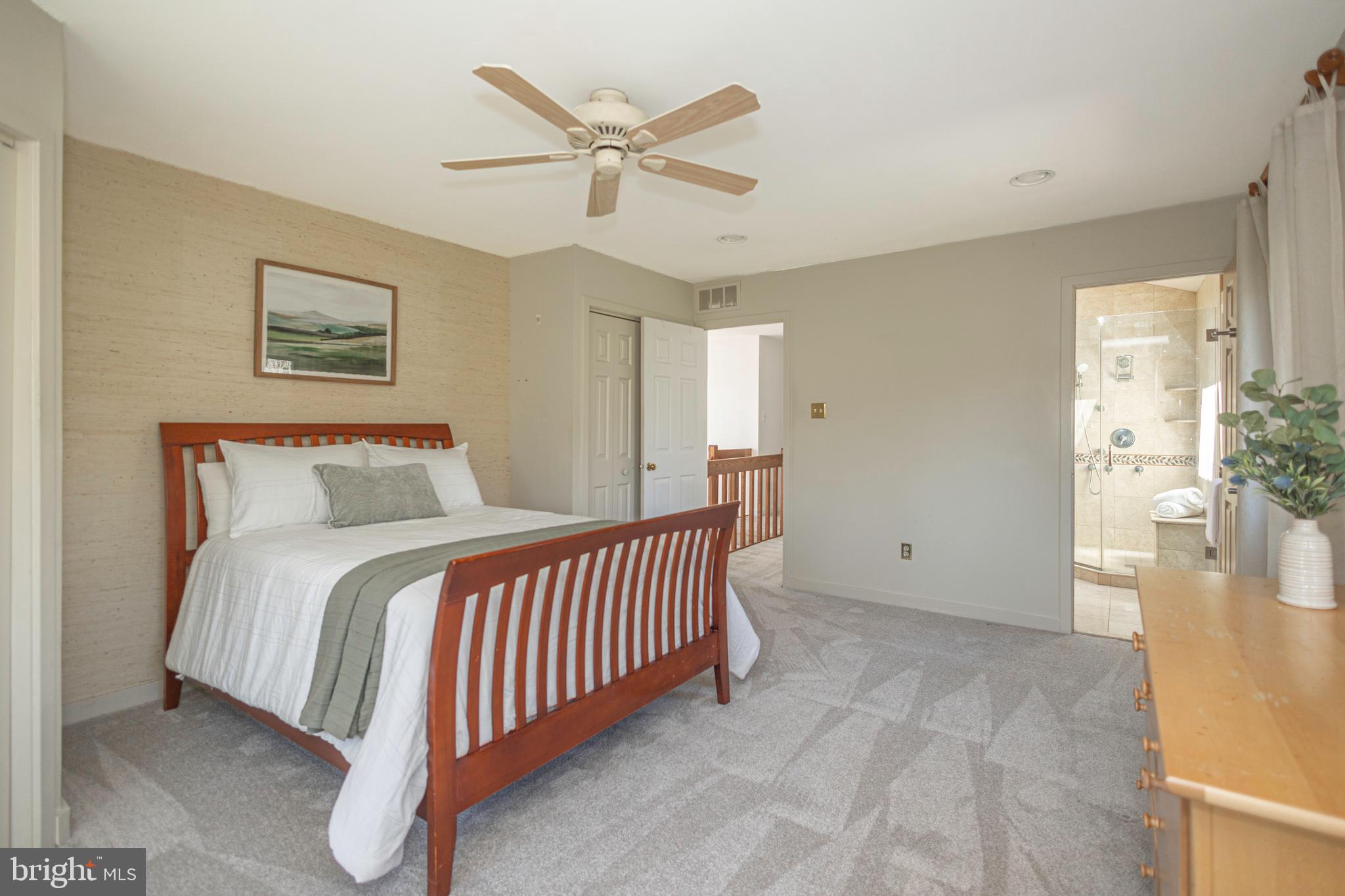 RIDGE VALLEY - Residential