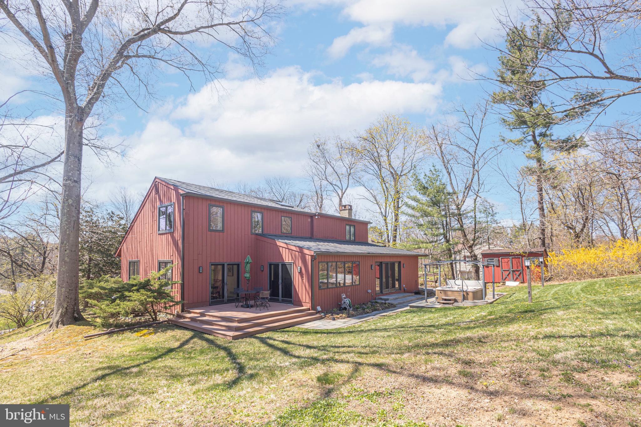 RIDGE VALLEY - Residential