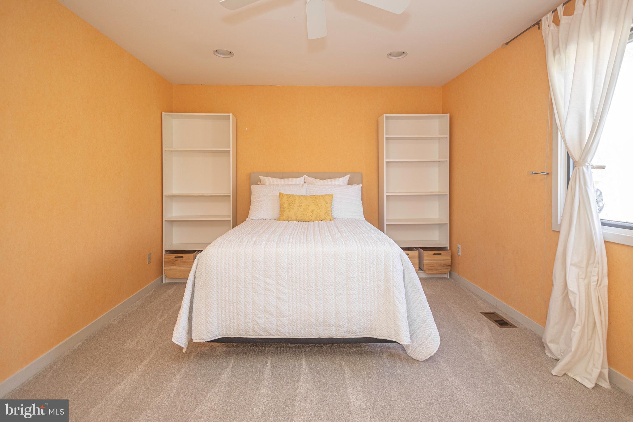 RIDGE VALLEY - Residential