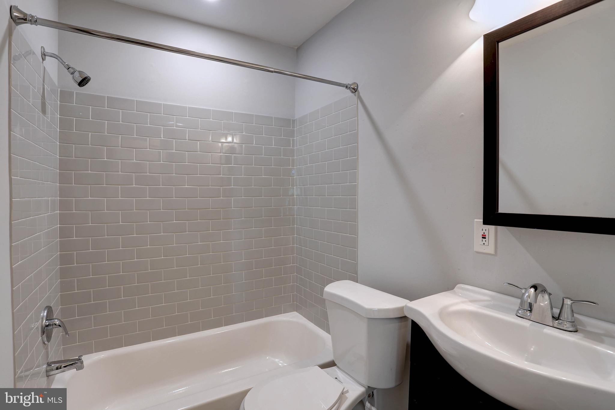 CARROLLAN GARDENS - Residential