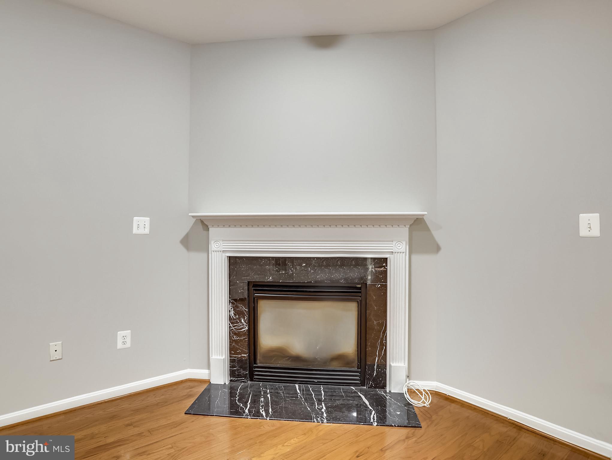 RETREAT AT FAIRWOOD TOWN - Residential Lease