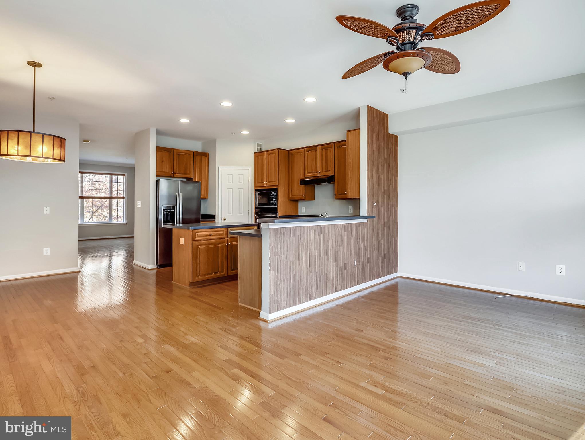 RETREAT AT FAIRWOOD TOWN - Residential Lease