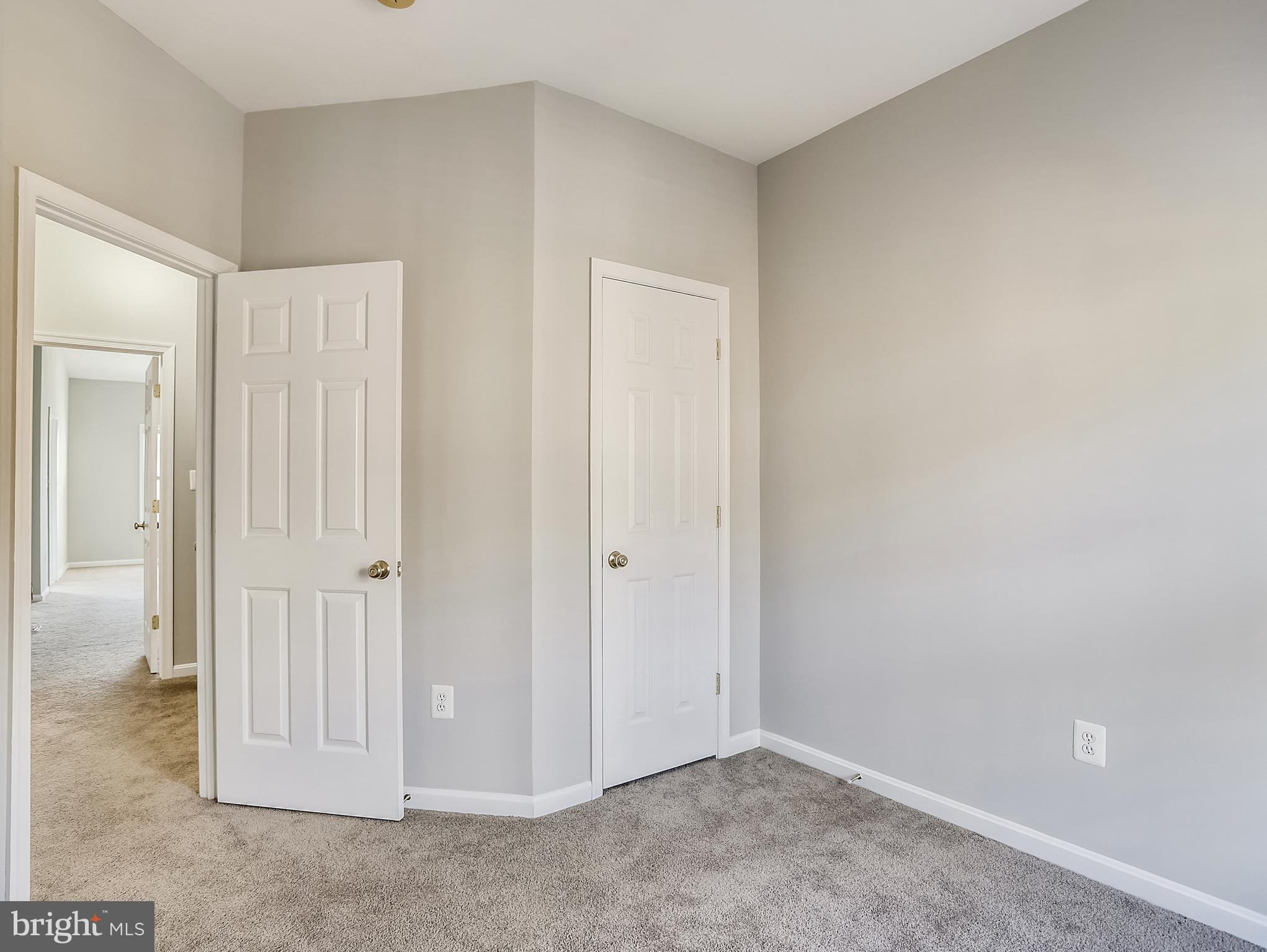 RETREAT AT FAIRWOOD TOWN - Residential Lease