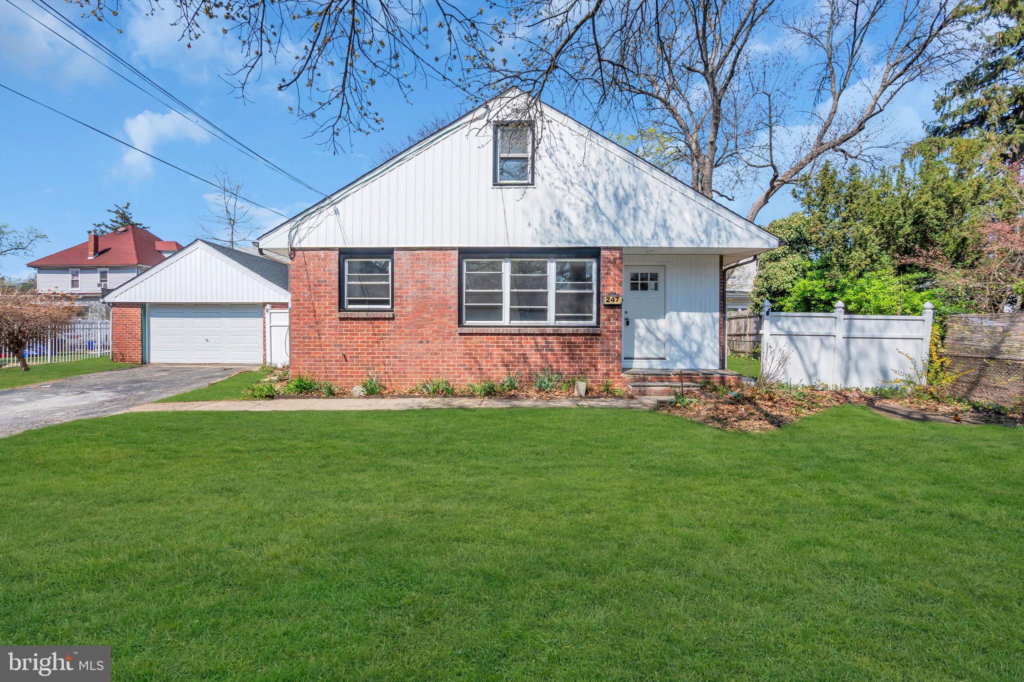 247 WOODLAWN AVENUE