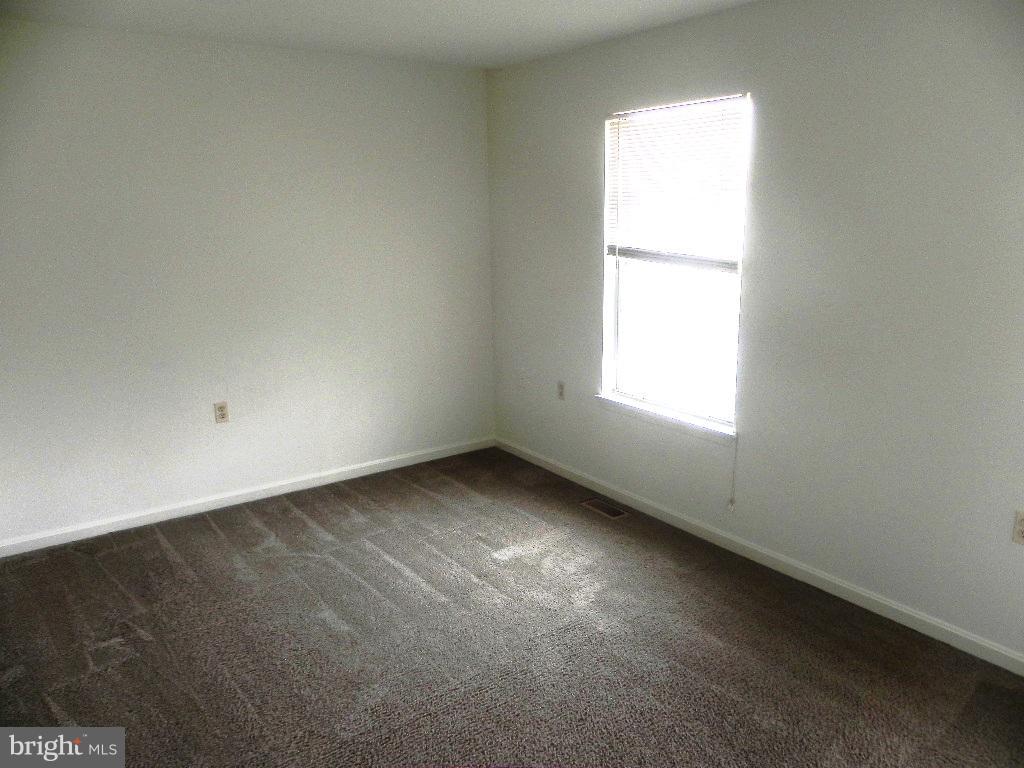 TANGLEWOOD TOWNHOMES SUB - Residential Lease