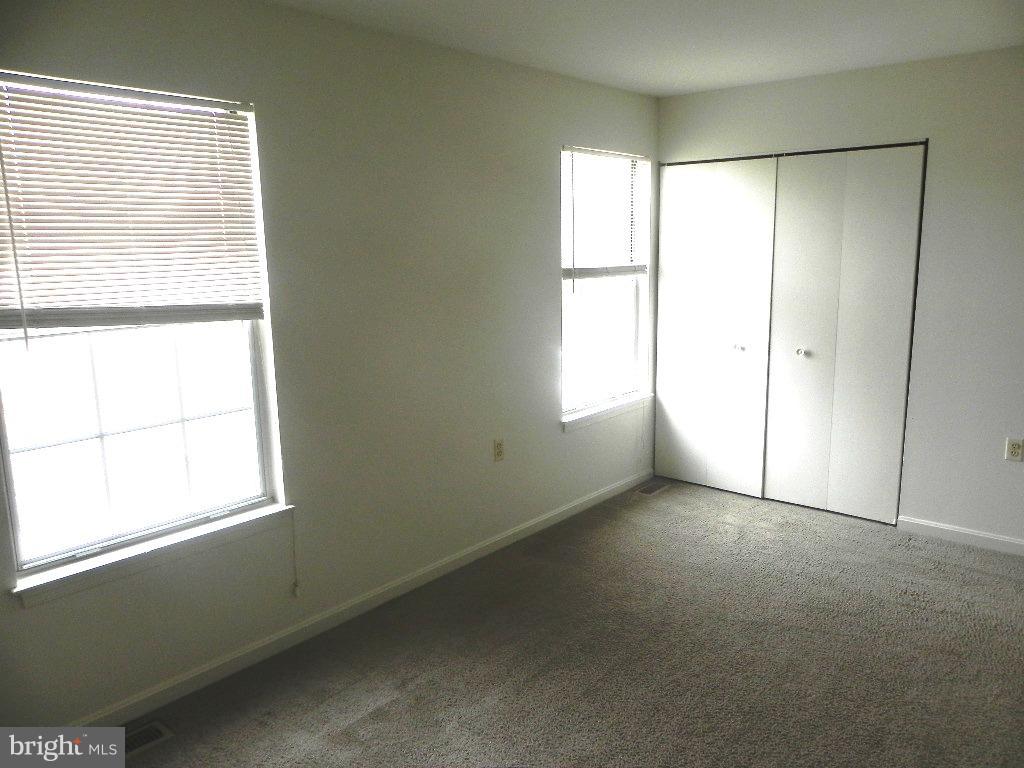 TANGLEWOOD TOWNHOMES SUB - Residential Lease