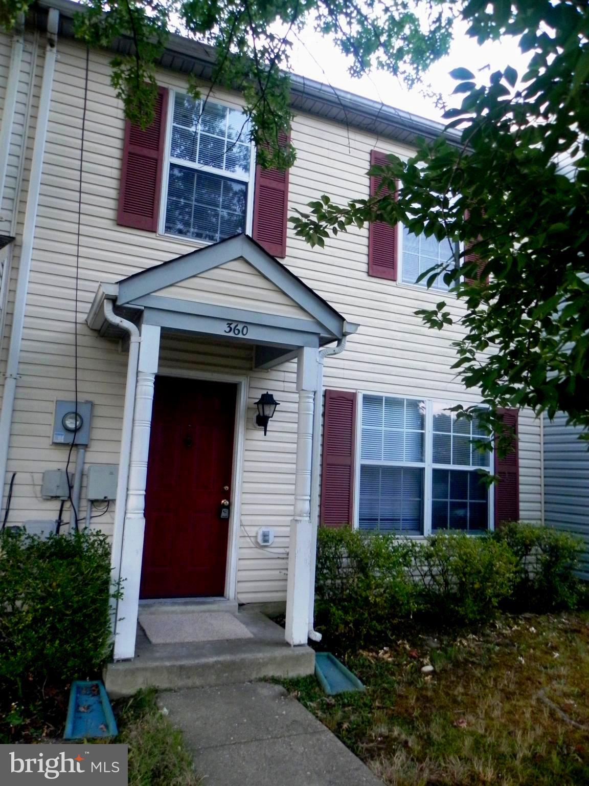 TANGLEWOOD TOWNHOMES SUB - Residential Lease