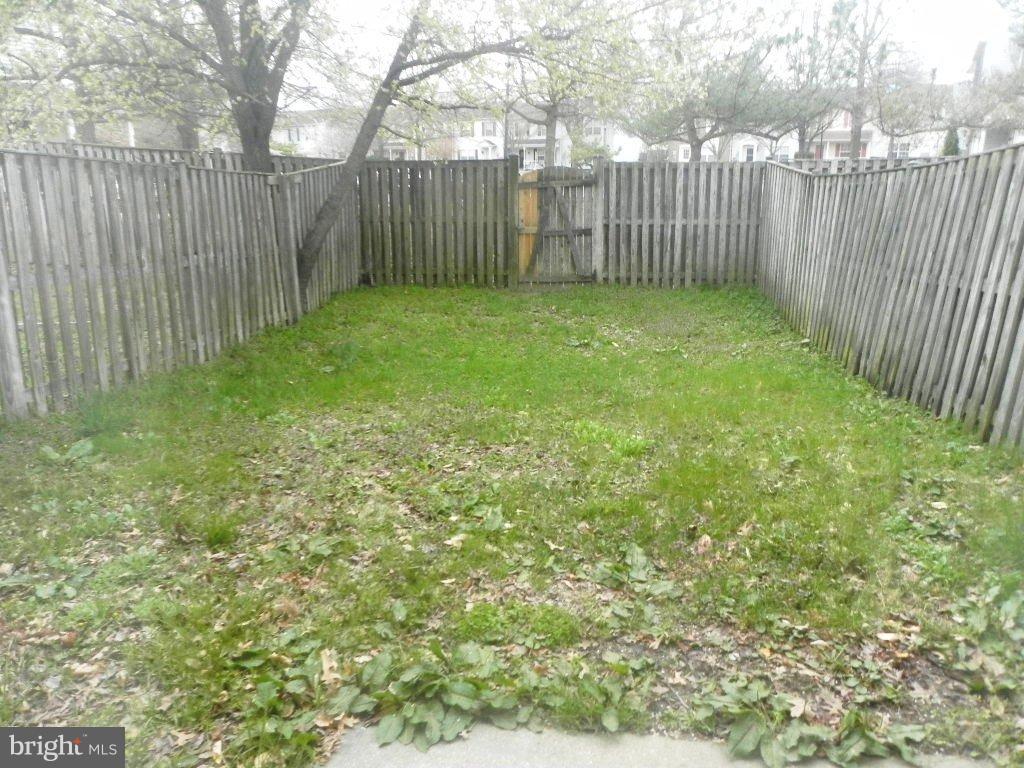 TANGLEWOOD TOWNHOMES SUB - Residential Lease