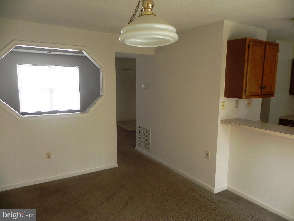 TANGLEWOOD TOWNHOMES SUB - Residential Lease