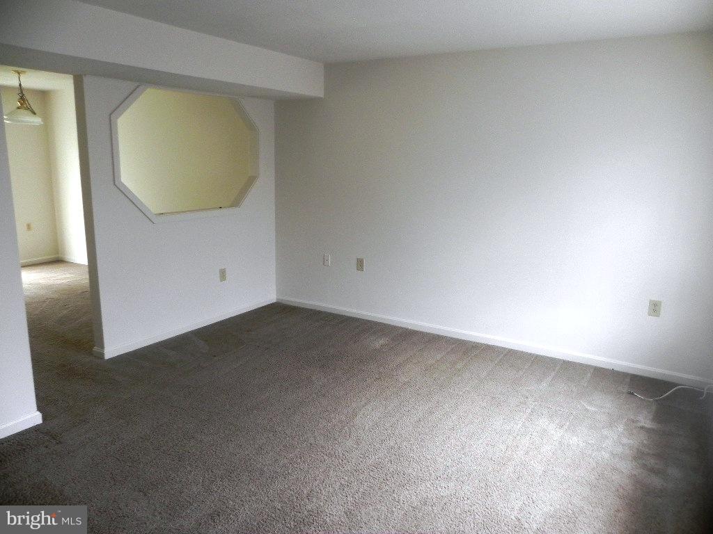 TANGLEWOOD TOWNHOMES SUB - Residential Lease