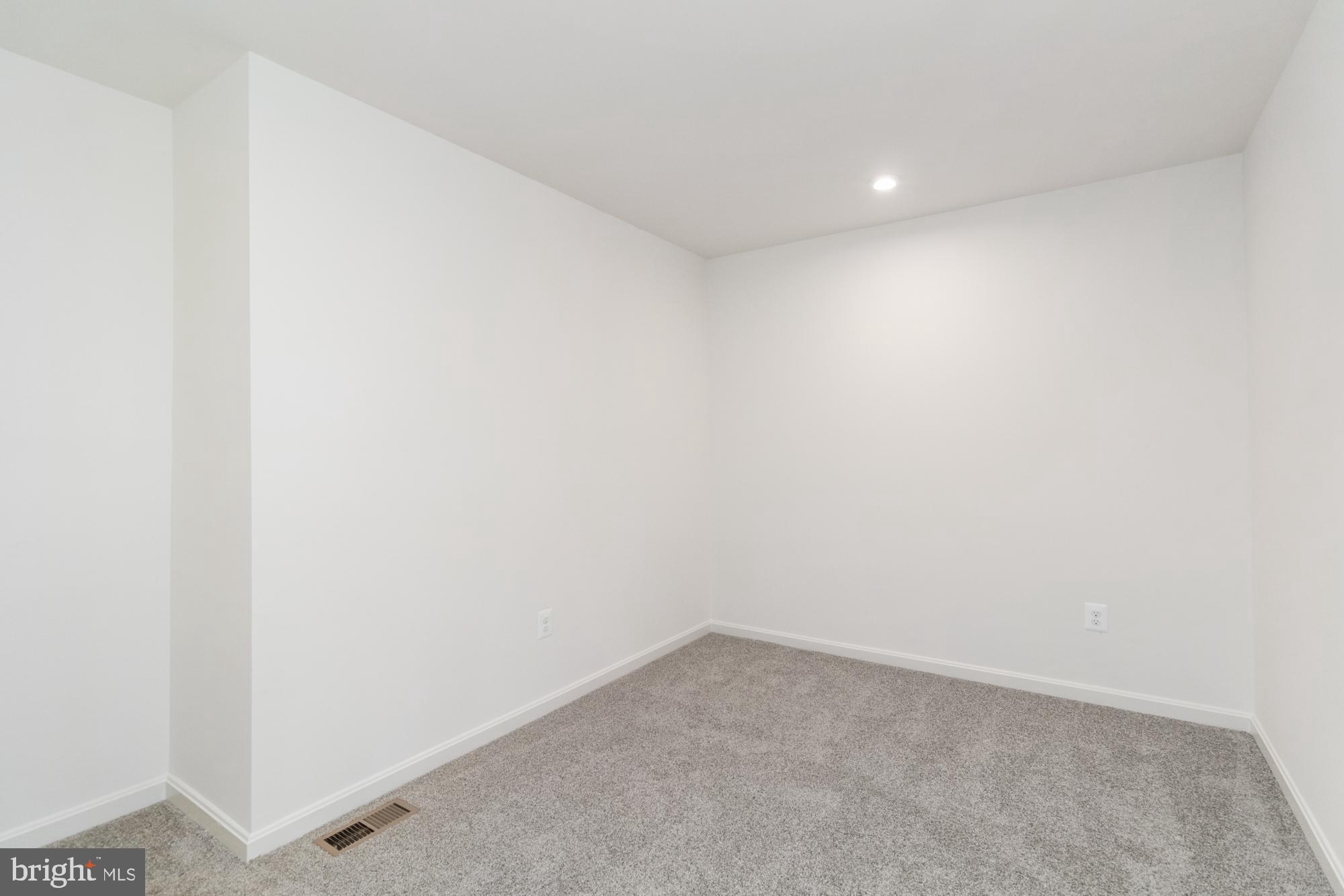 PERRY HALL - Residential