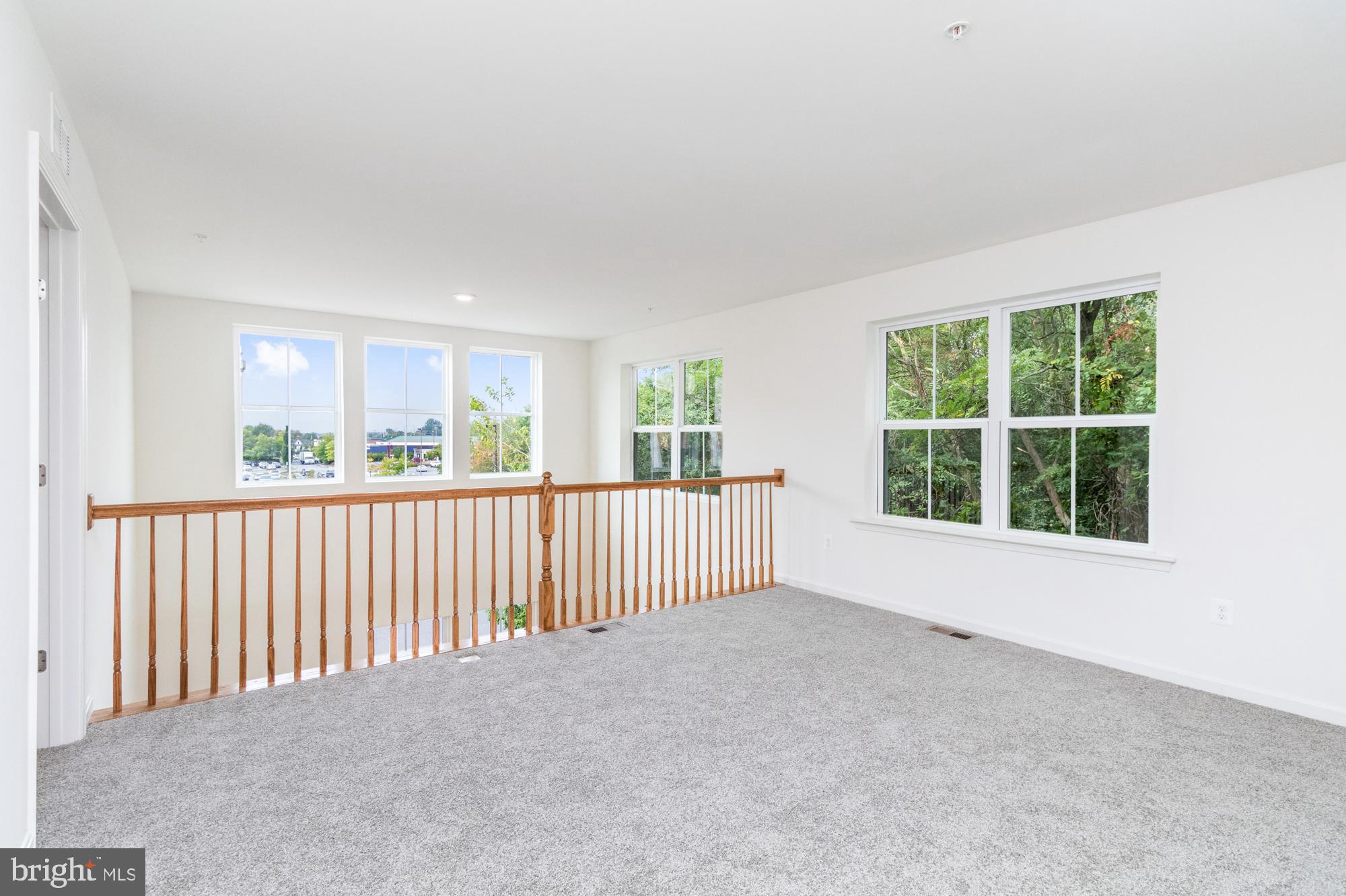 PERRY HALL - Residential