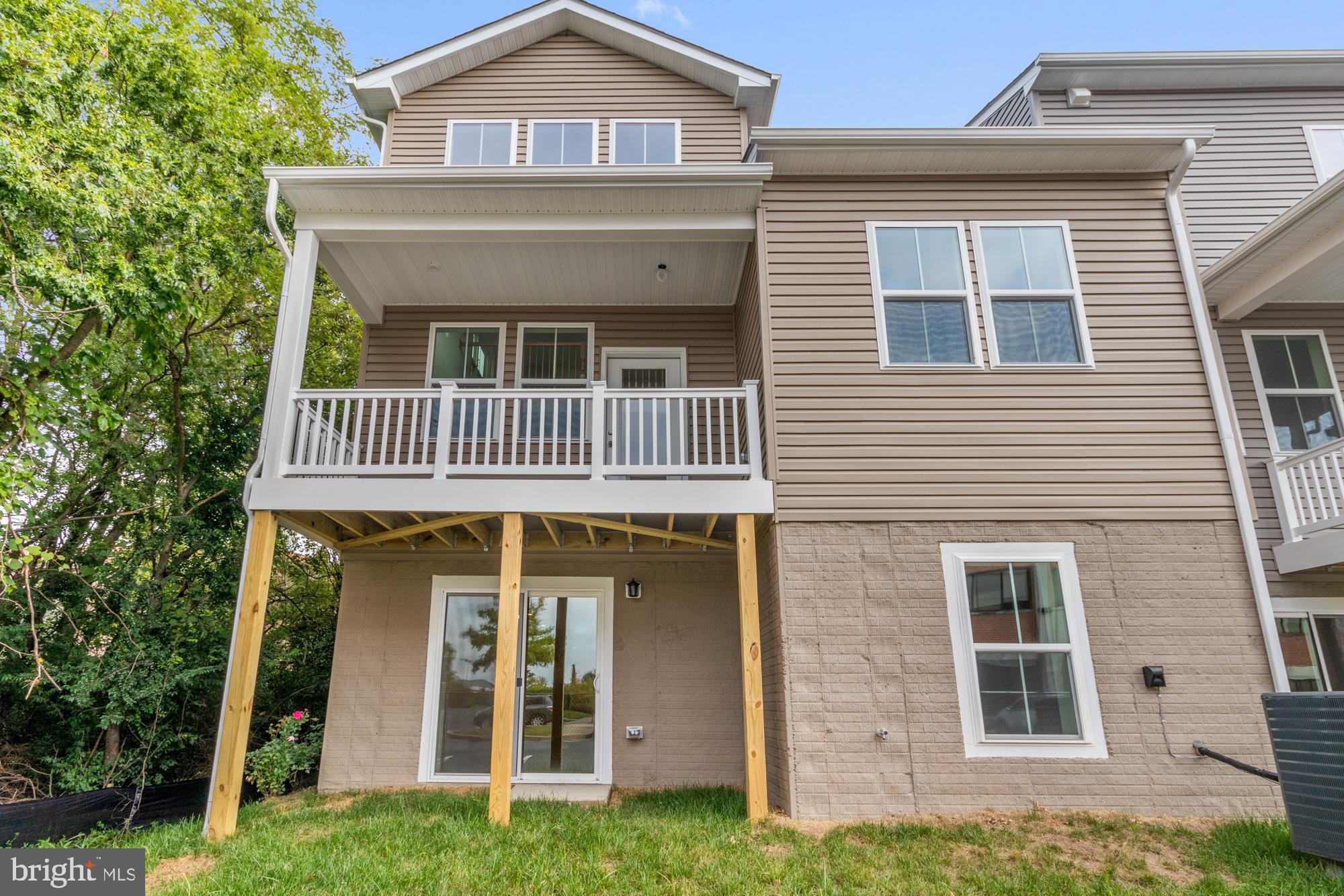 PERRY HALL - Residential
