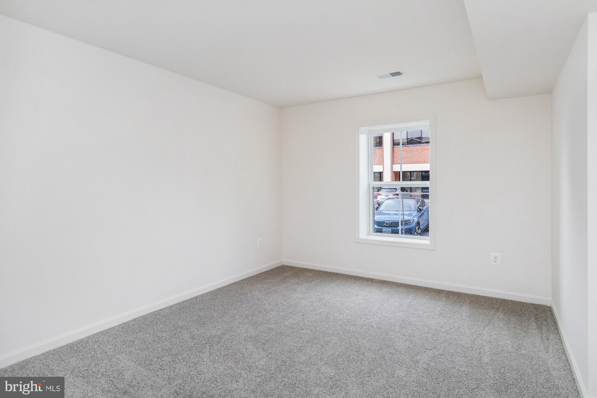 PERRY HALL - Residential
