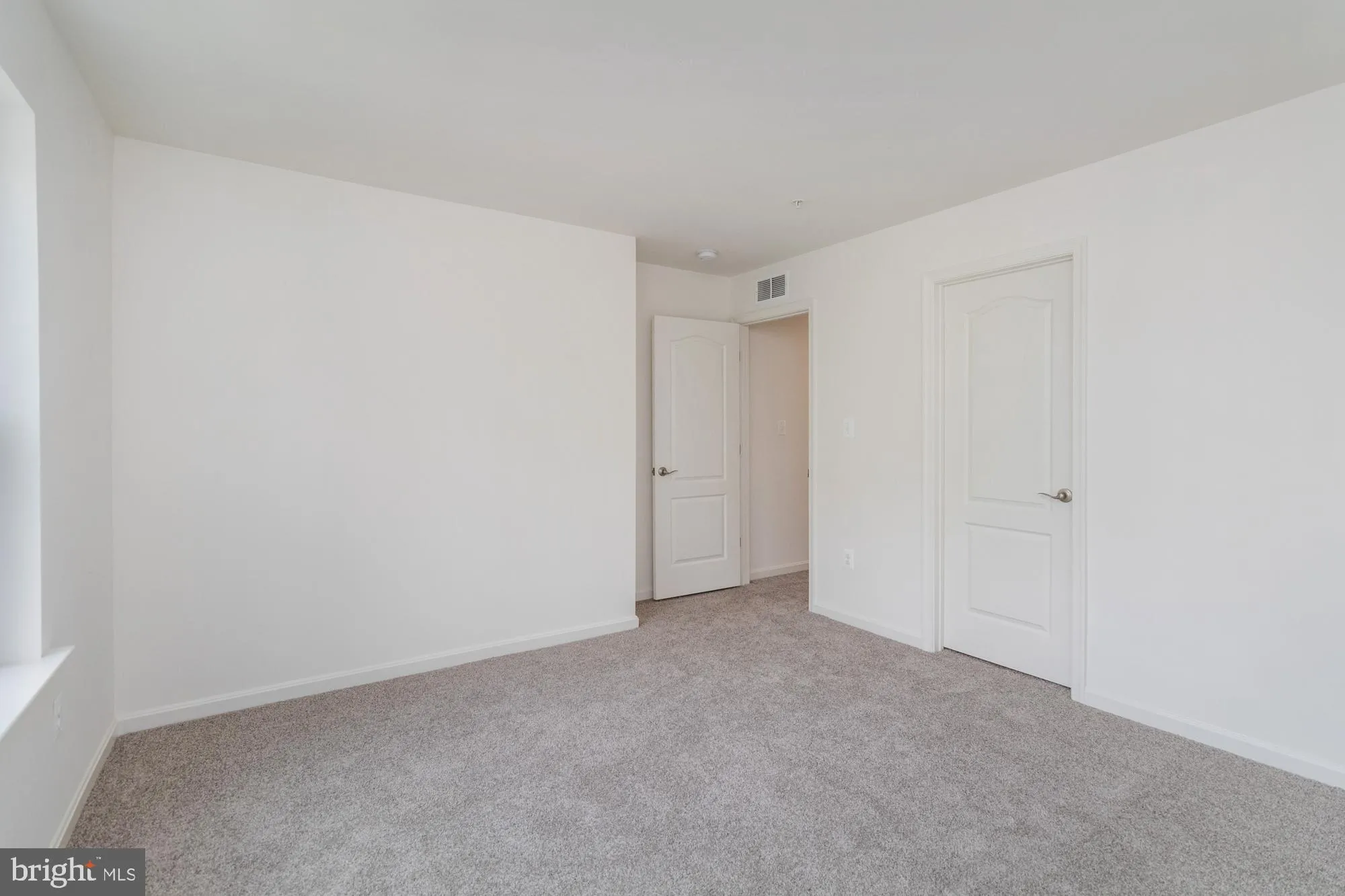 Perry Hall, Maryland 21128, United States, 4 Bedrooms Bedrooms, ,4 BathroomsBathrooms,Residential,Pending,43587