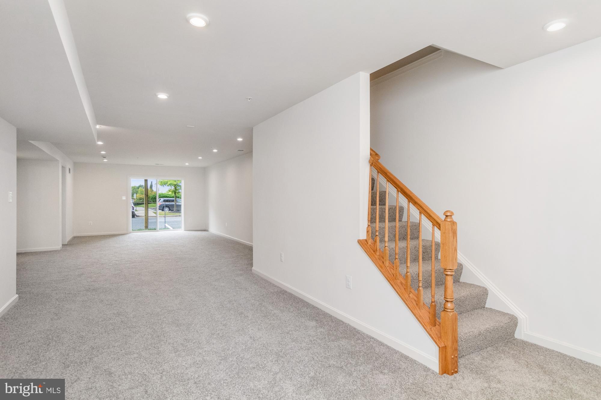 PERRY HALL - Residential