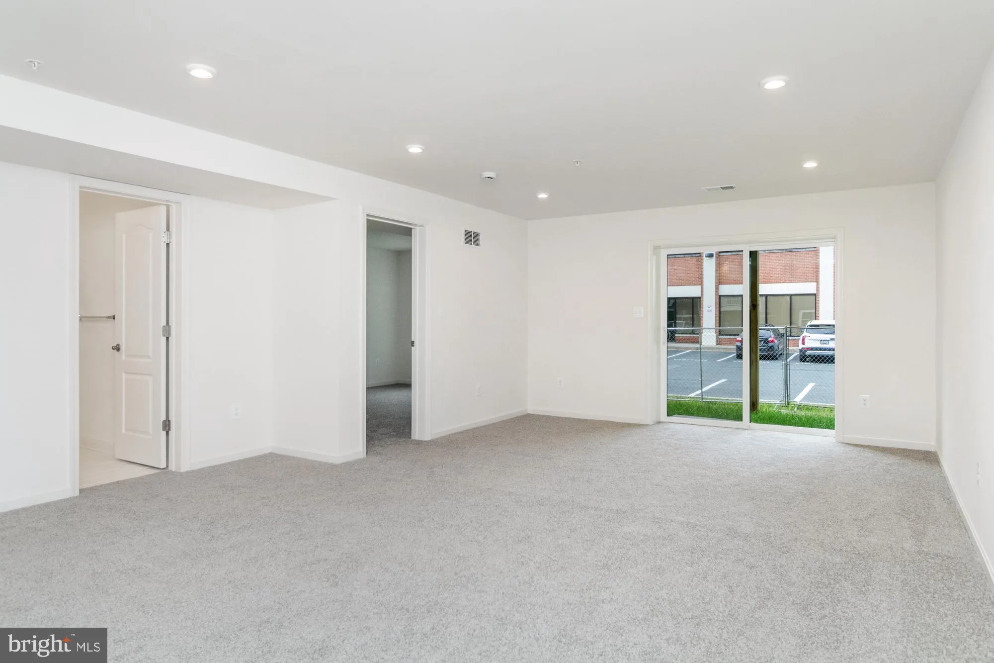 Perry Hall, Maryland 21128, United States, 4 Bedrooms Bedrooms, ,4 BathroomsBathrooms,Residential,Pending,43587