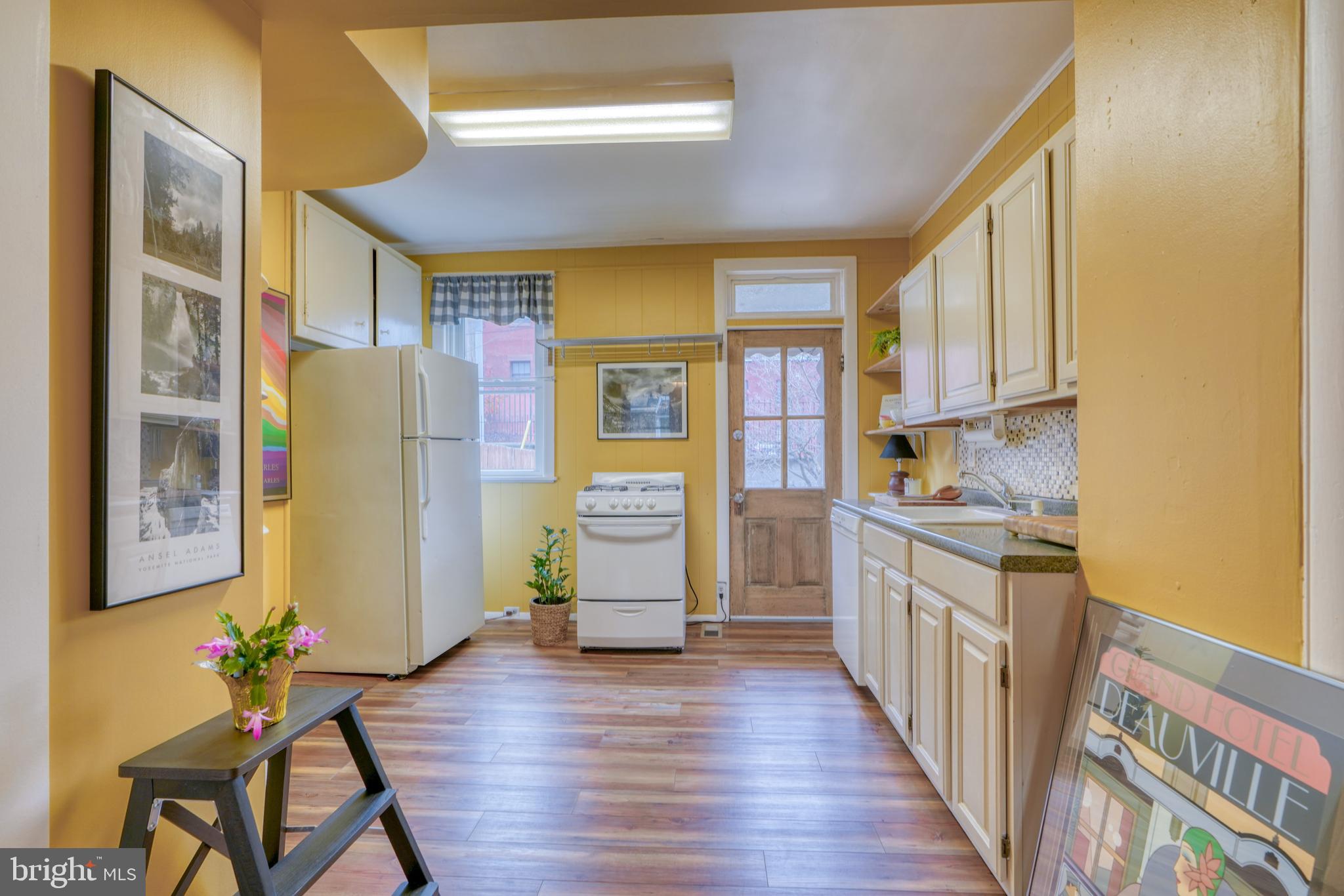 HAMPDEN HISTORIC DISTRICT - Residential