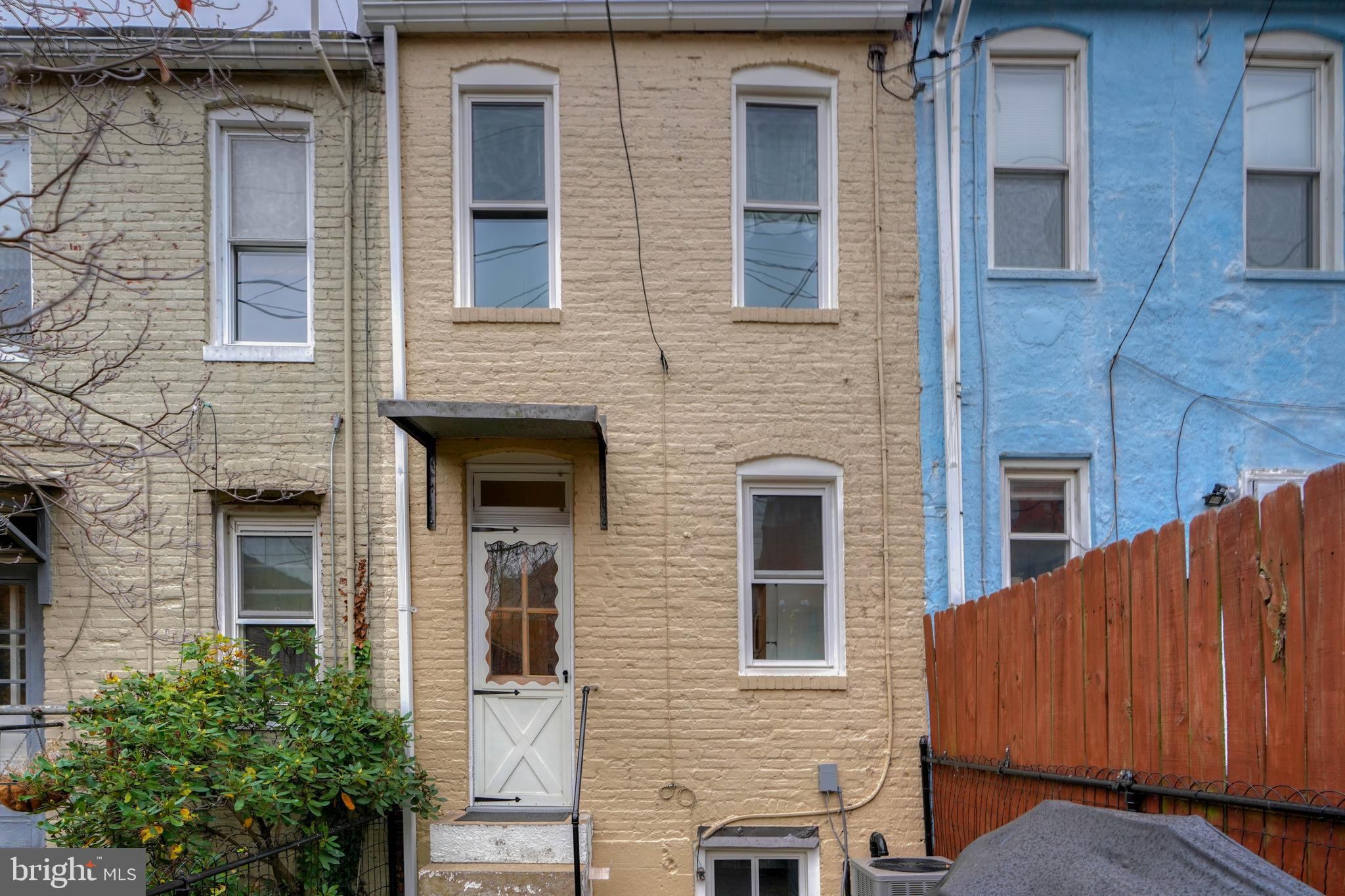 HAMPDEN HISTORIC DISTRICT - Residential