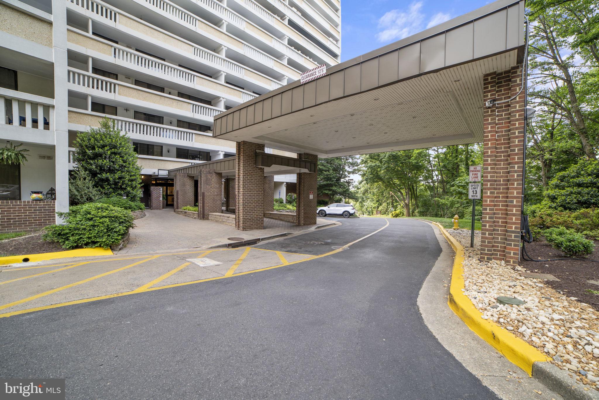 ALEXANDRIA KNOLLS - Residential