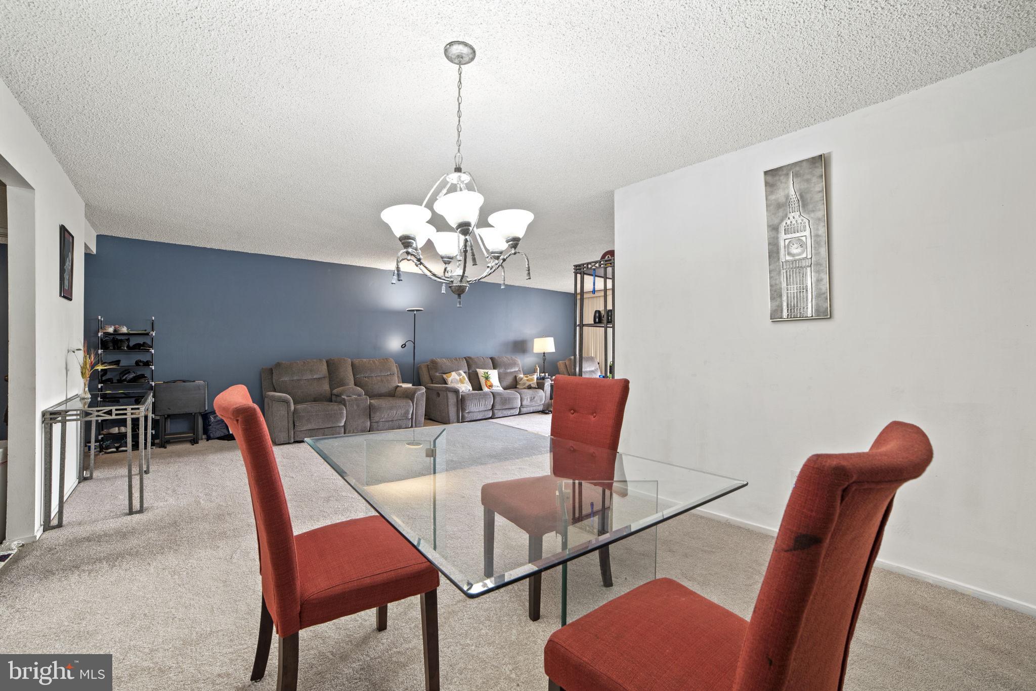 ALEXANDRIA KNOLLS - Residential