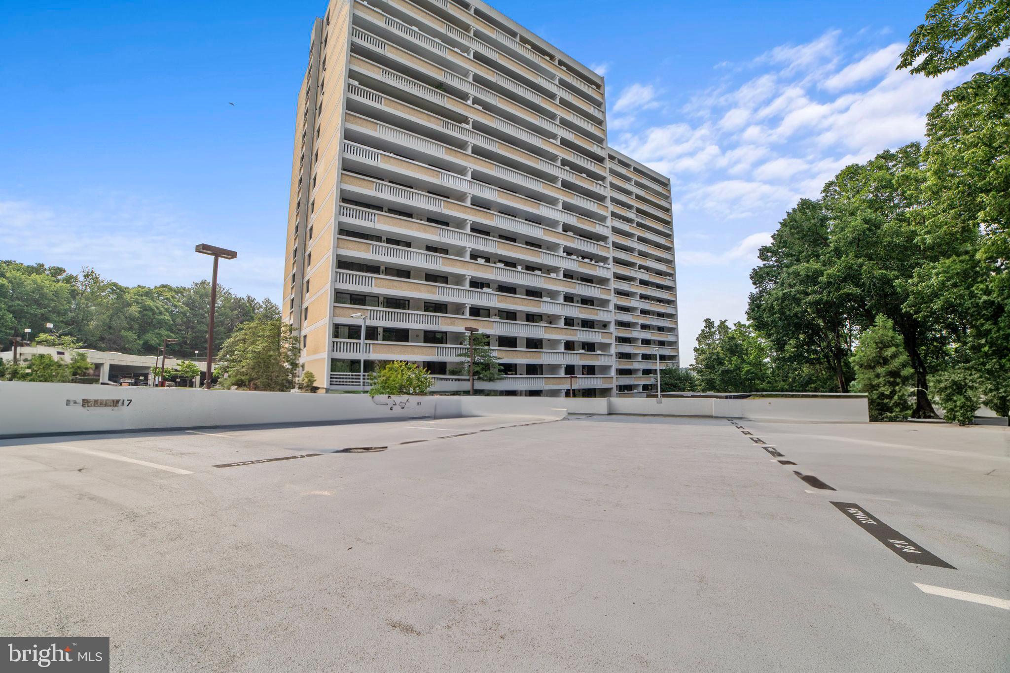 ALEXANDRIA KNOLLS - Residential