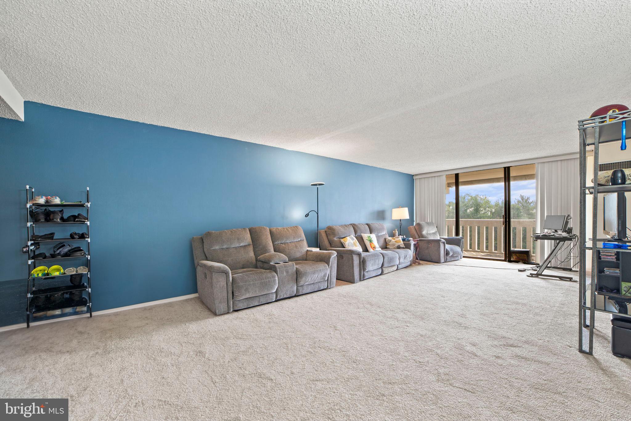 ALEXANDRIA KNOLLS - Residential