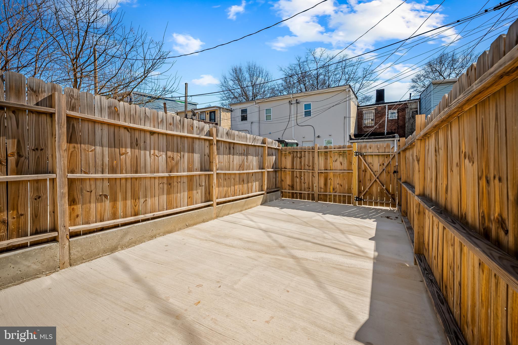 GREENMOUNT WEST - Residential