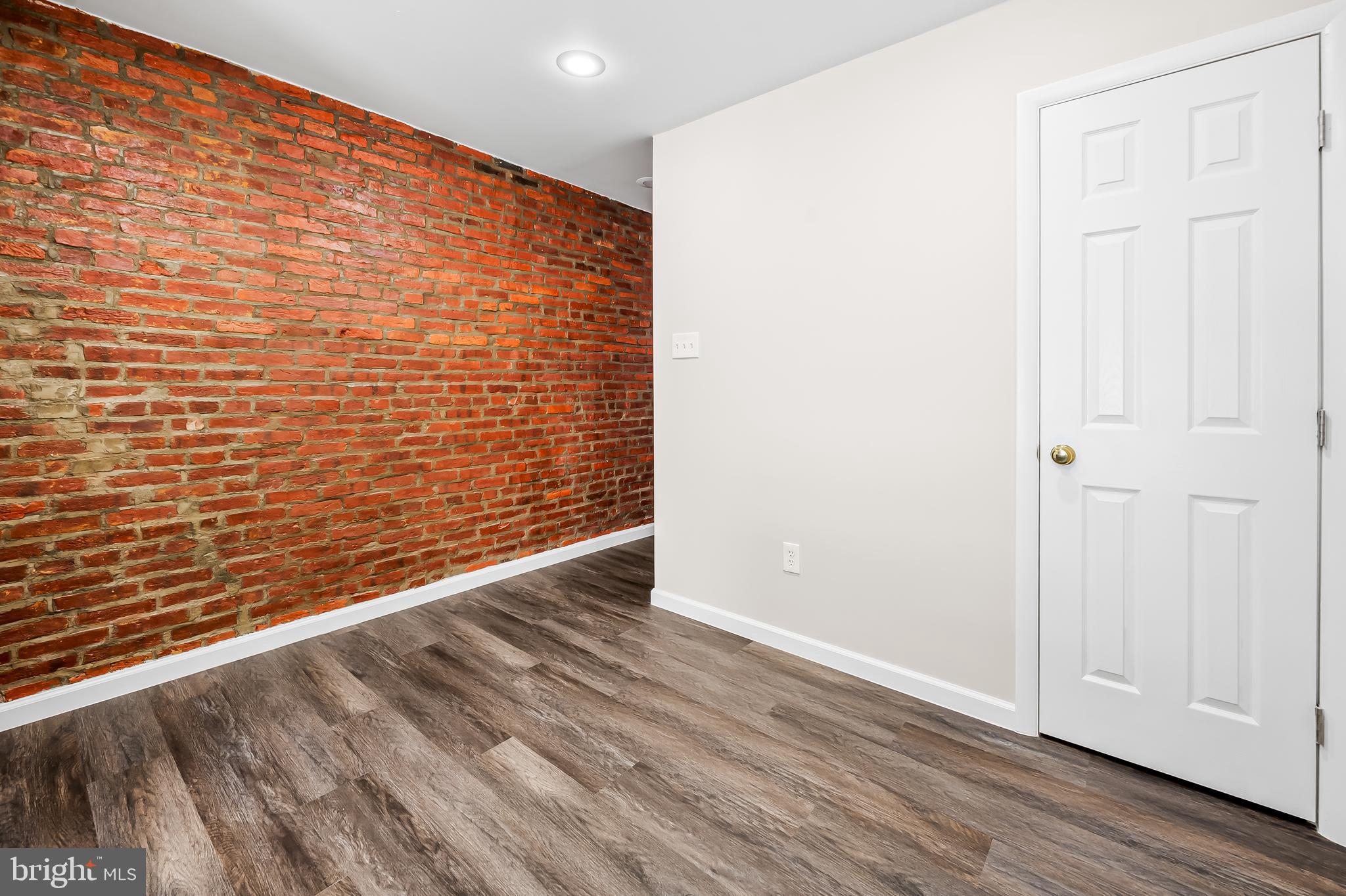 GREENMOUNT WEST - Residential