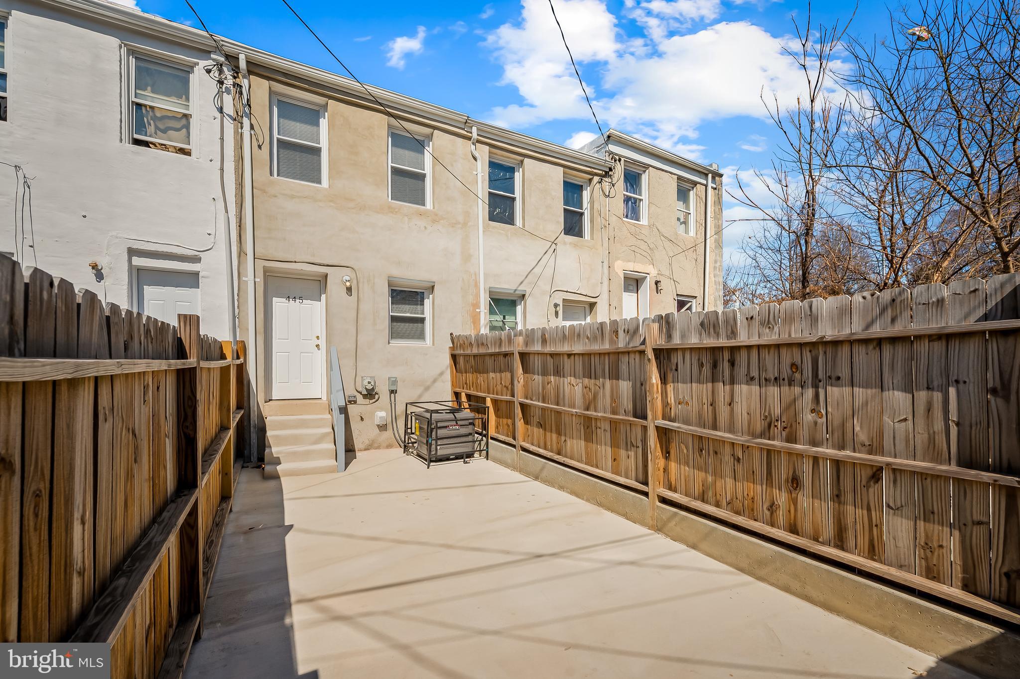 GREENMOUNT WEST - Residential