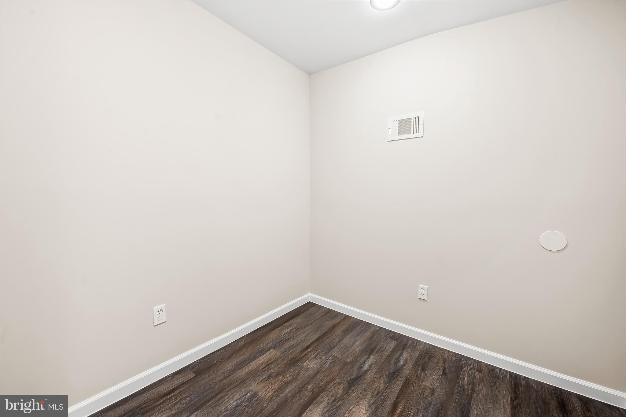 GREENMOUNT WEST - Residential
