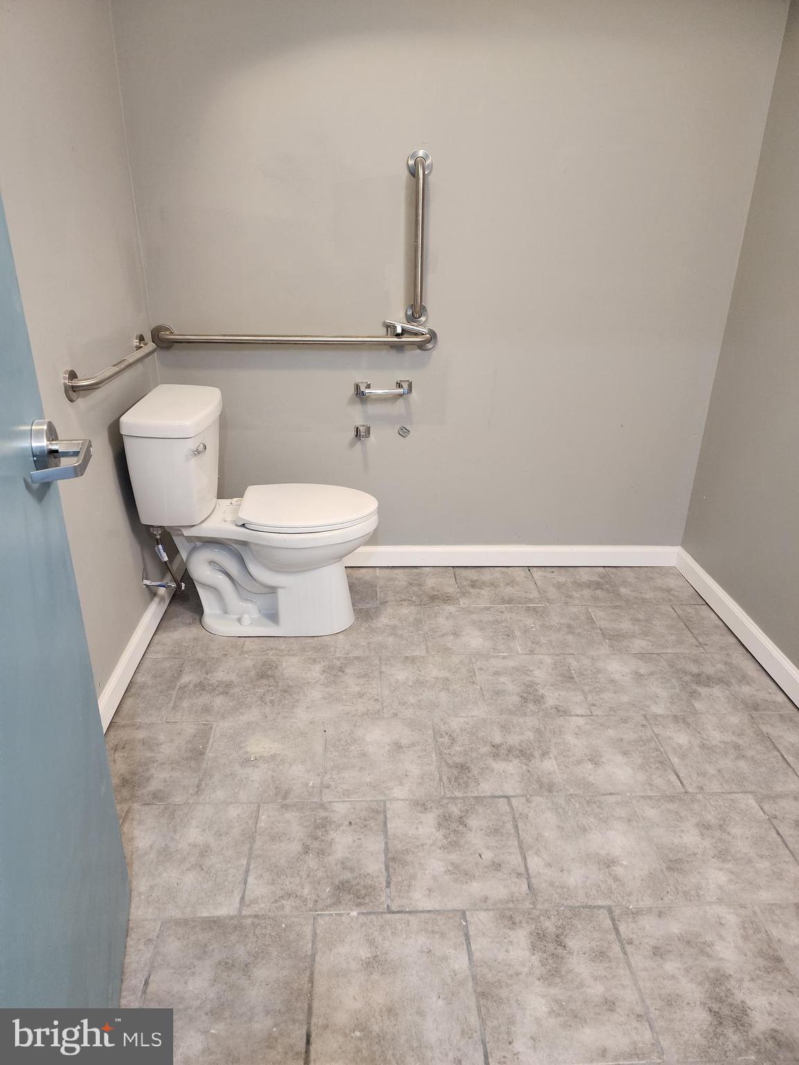 2801 W ALLEGHENY AVENUE 1