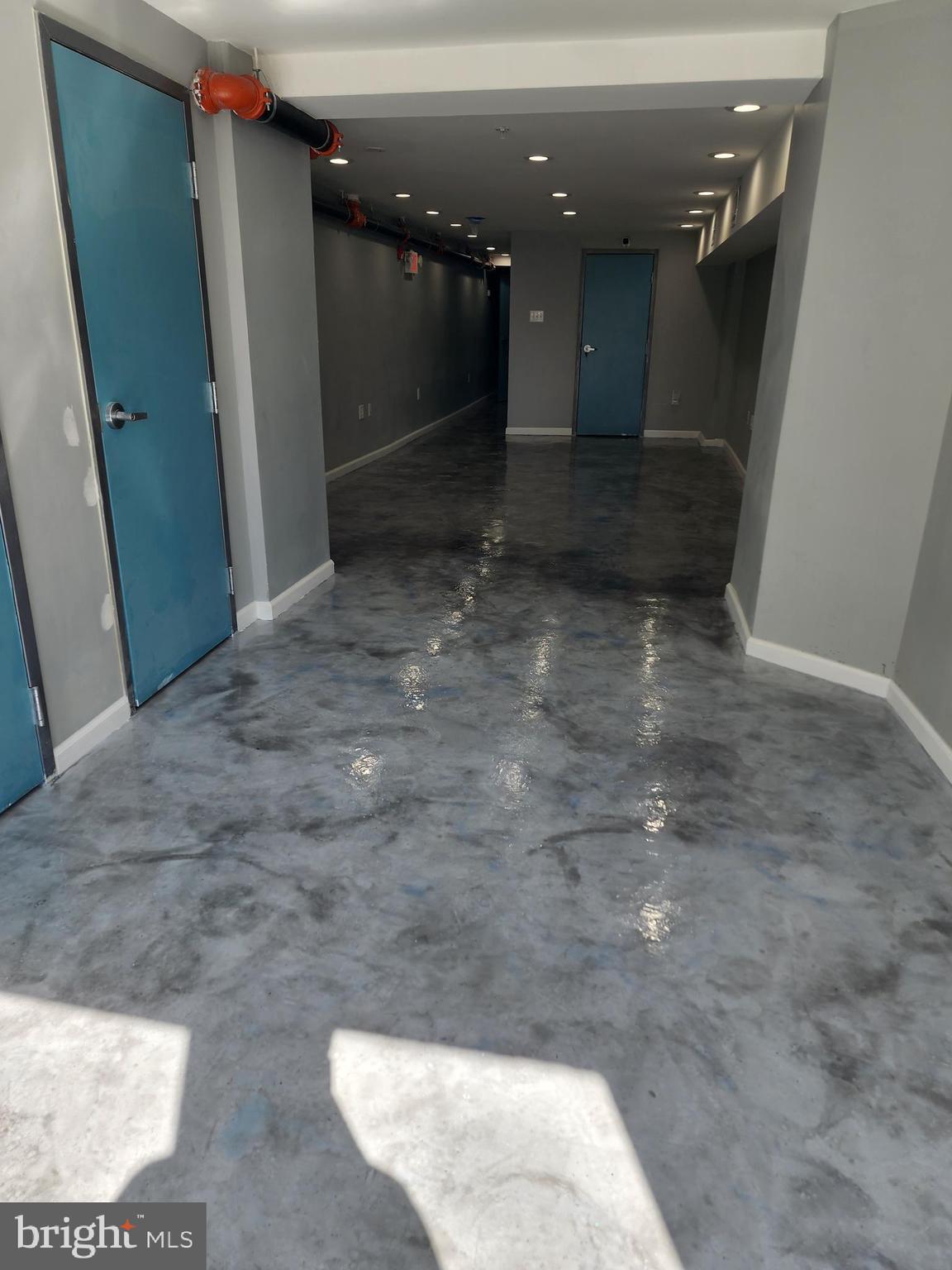 2801 W ALLEGHENY AVENUE 1