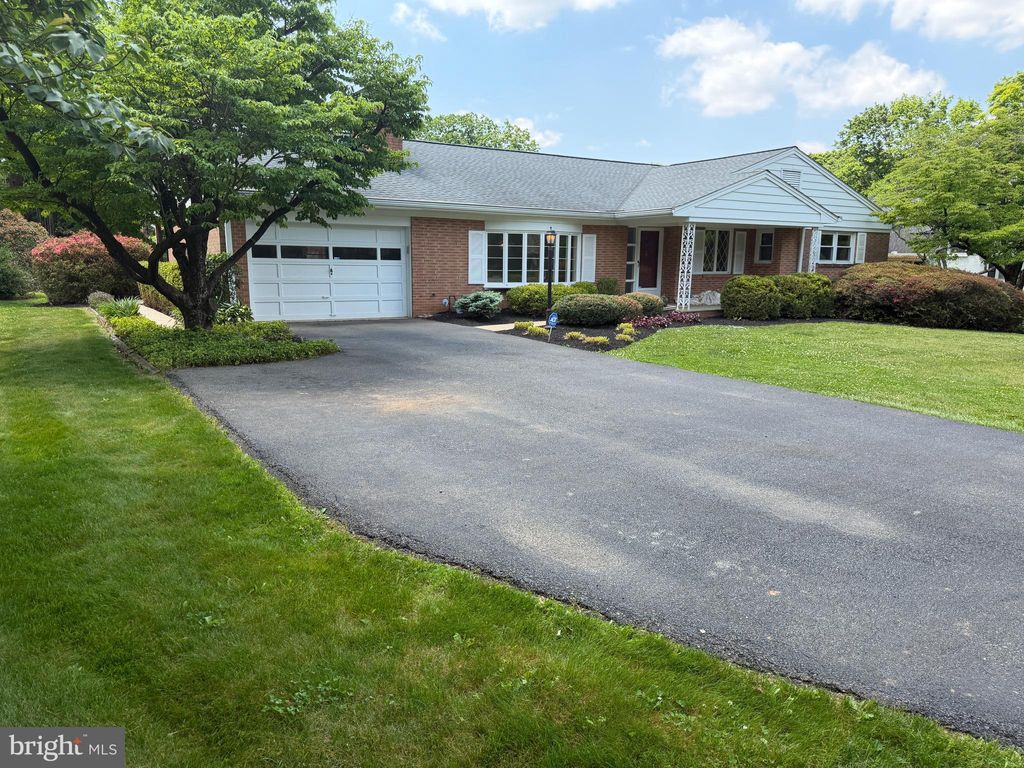 Photo of 1432 Biltmore Avenue, LANCASTER, PA 17601 (MLS # PALA2088608)