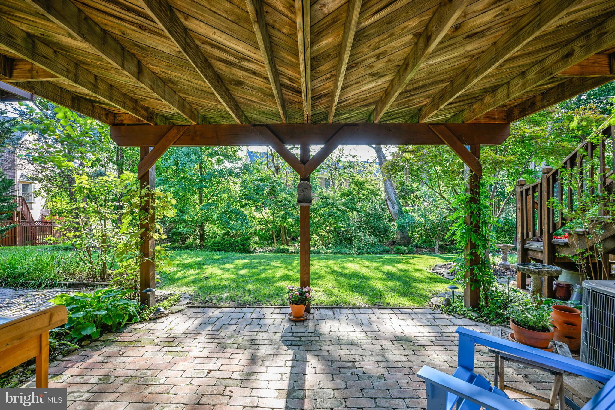 HUNTERS RUN - Residential