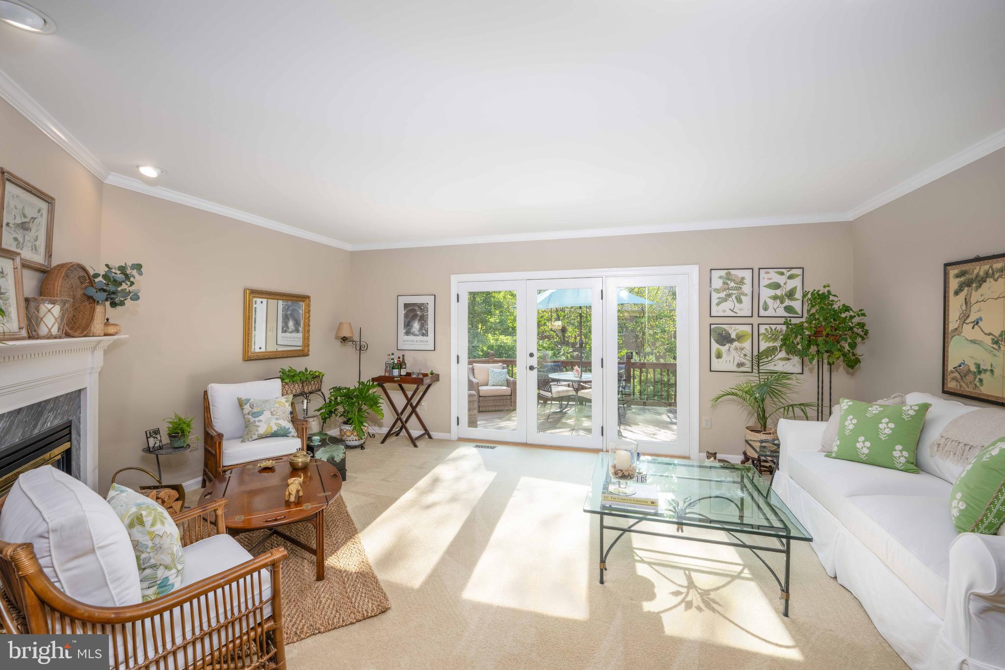 HUNTERS RUN - Residential