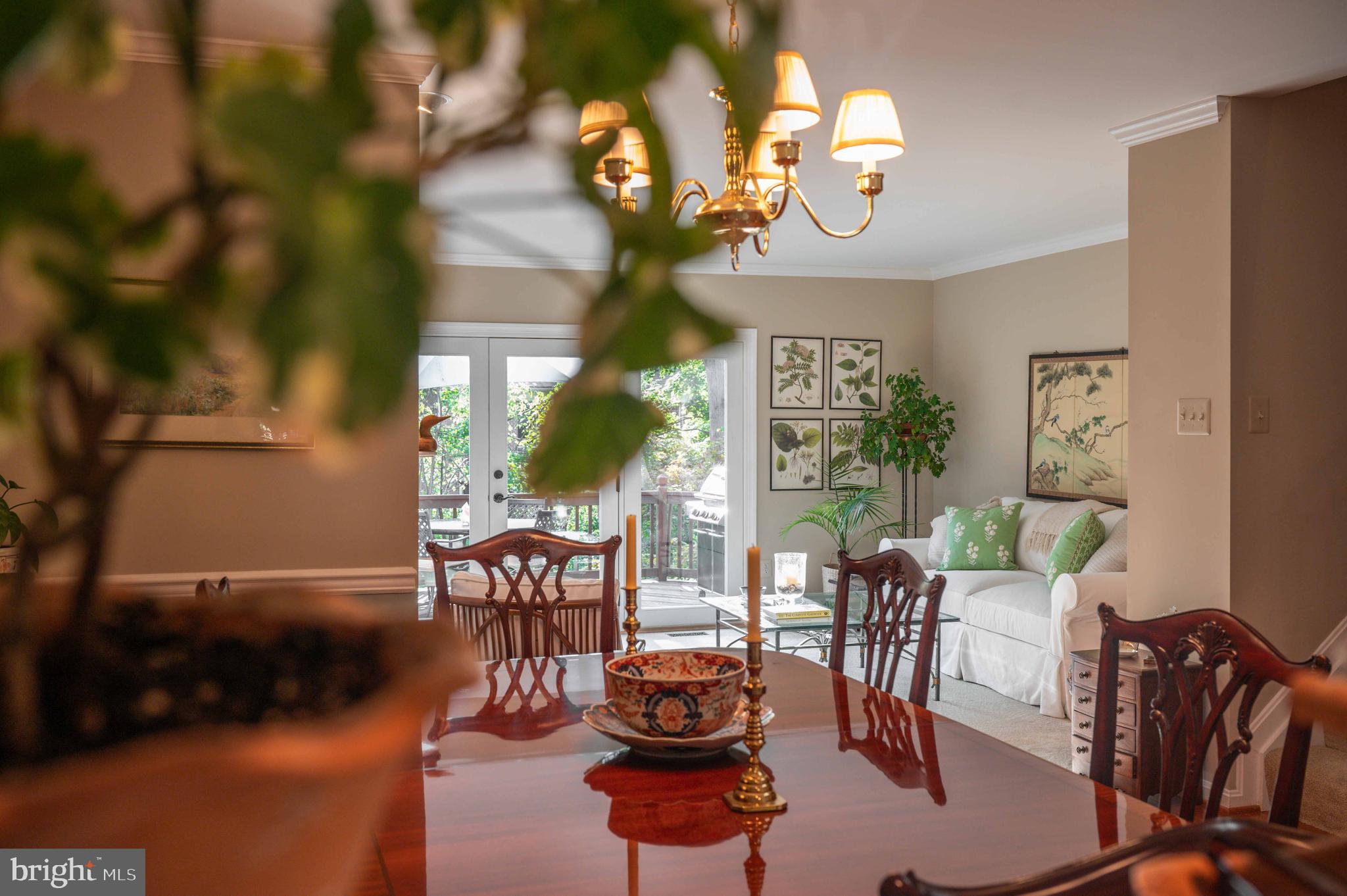 HUNTERS RUN - Residential