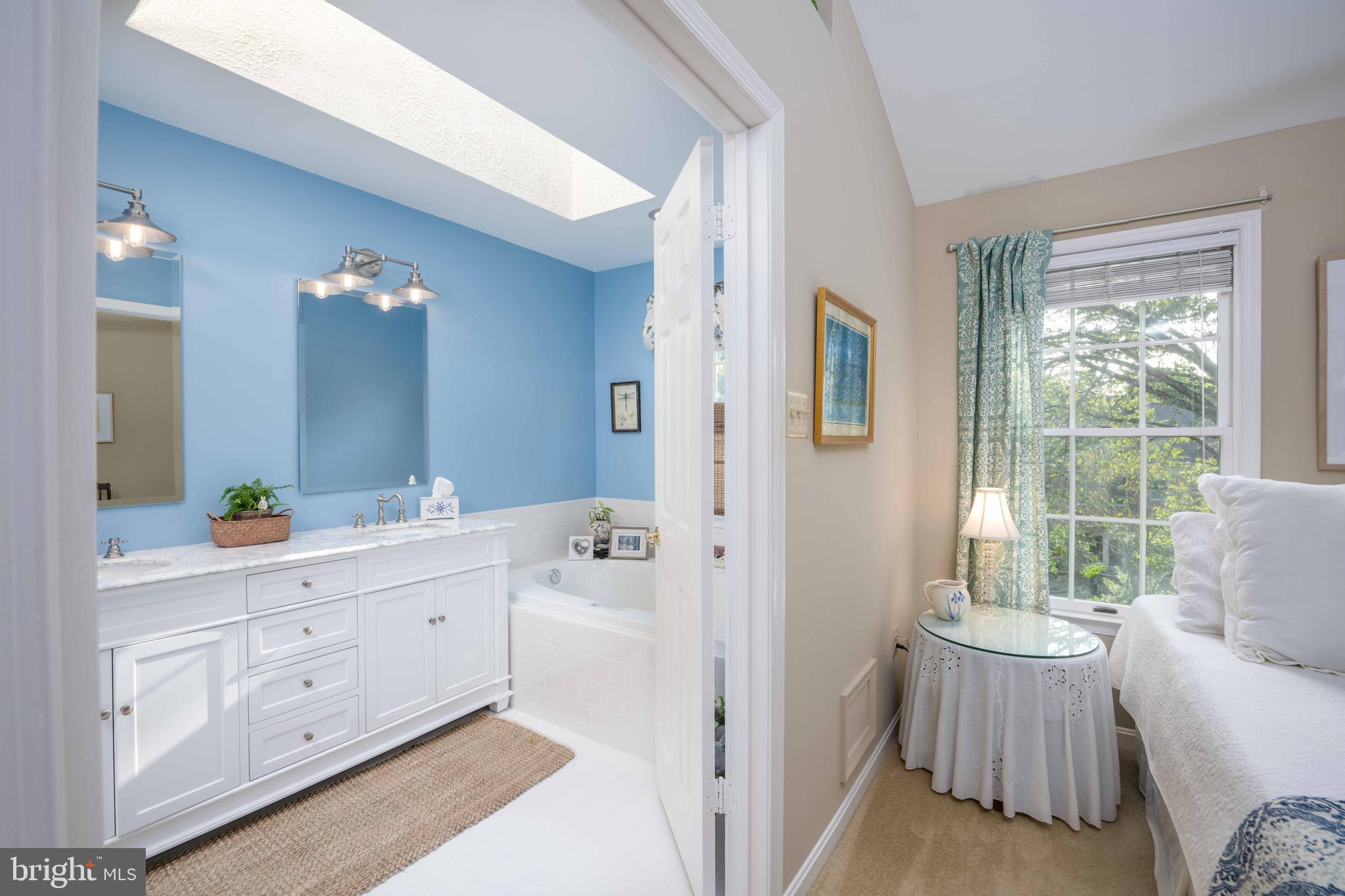 HUNTERS RUN - Residential