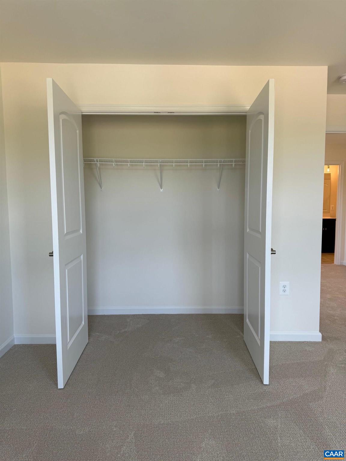 SPRING CREEK - Residential