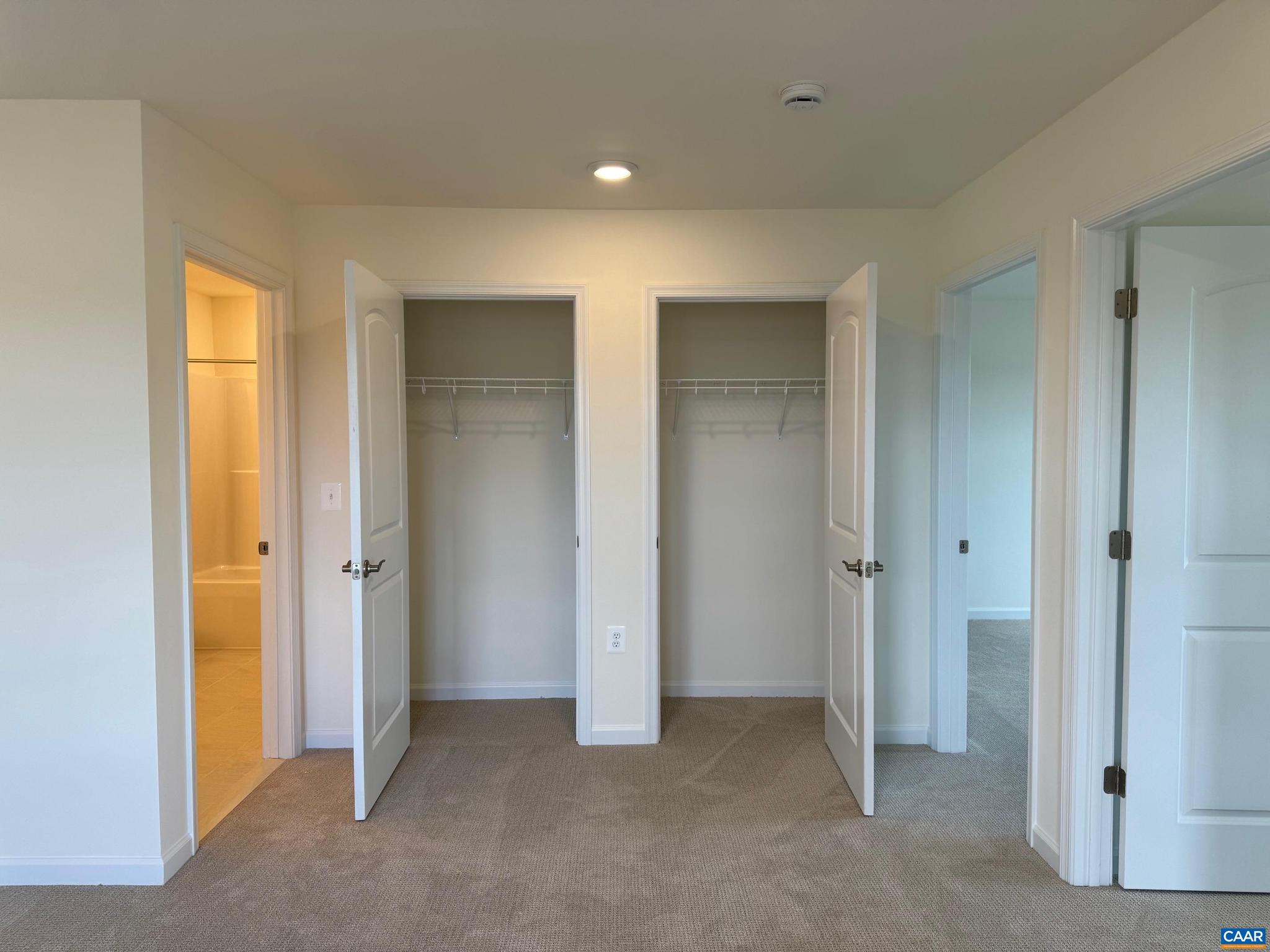 SPRING CREEK - Residential