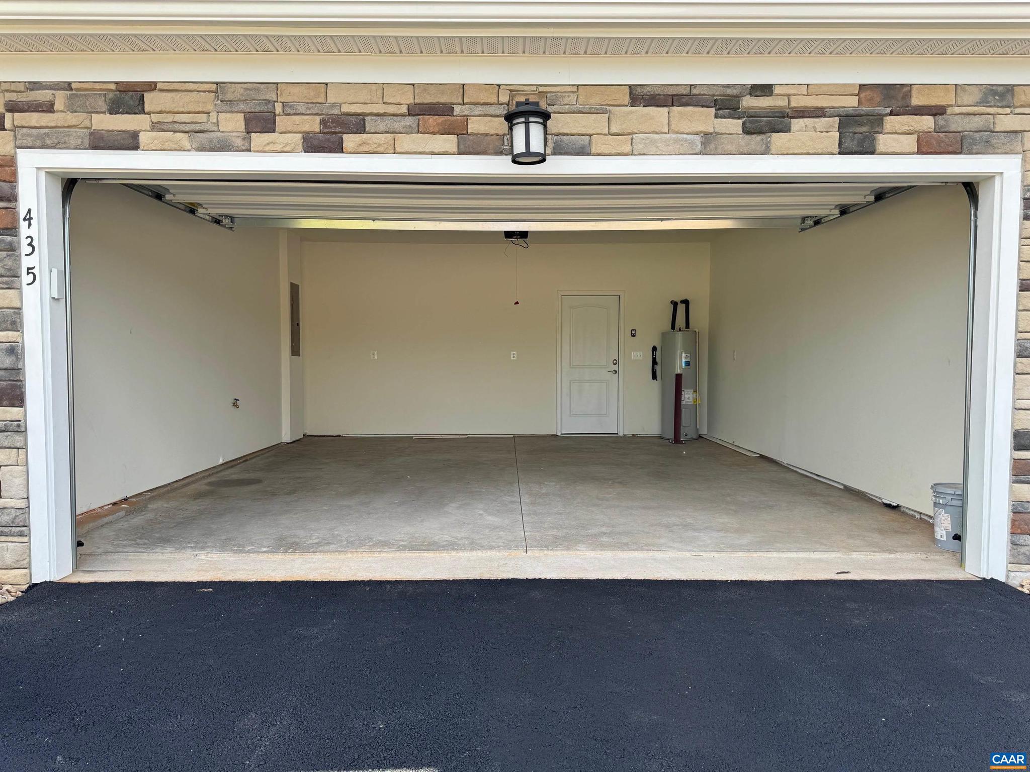 SPRING CREEK - Residential