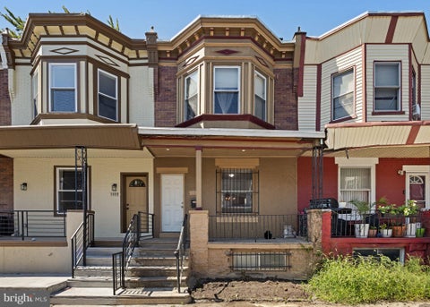 Townhouse For Sale - 1320 S Lindenwood Street<br/> PHILADELPHIA, PA 19143