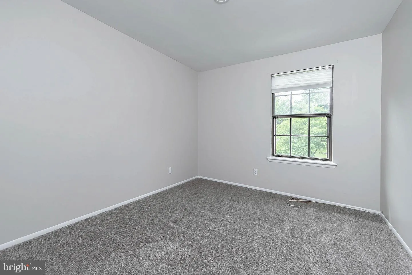 West Deptford, New Jersey 08051, United States, 3 Bedrooms Bedrooms, ,3 BathroomsBathrooms,Residential,Pending,114122