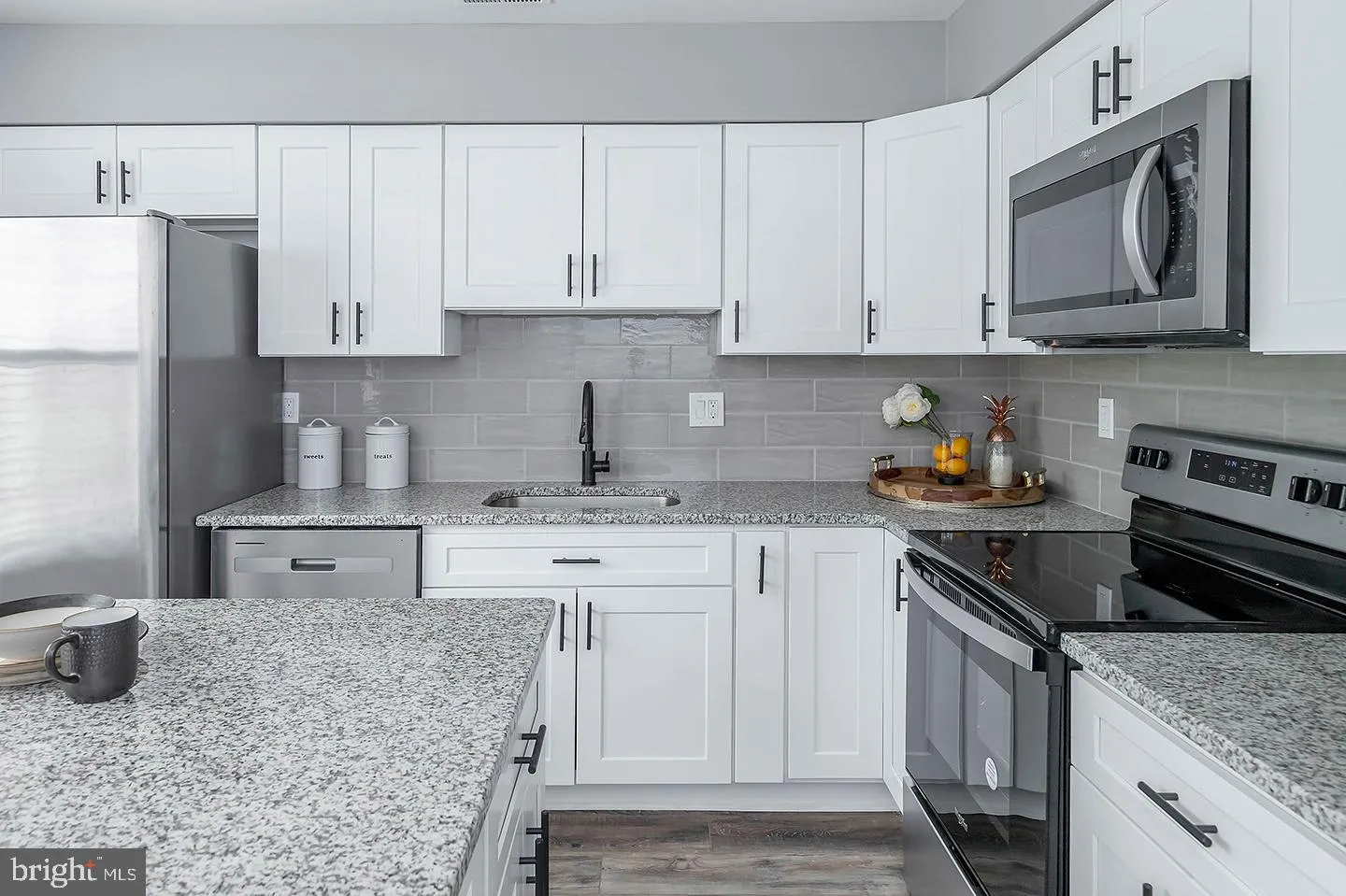 West Deptford, New Jersey 08051, United States, 3 Bedrooms Bedrooms, ,3 BathroomsBathrooms,Residential,Pending,114122