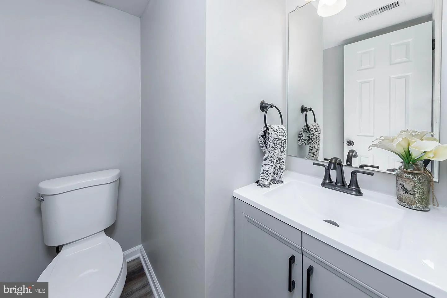 West Deptford, New Jersey 08051, United States, 3 Bedrooms Bedrooms, ,3 BathroomsBathrooms,Residential,Pending,114122