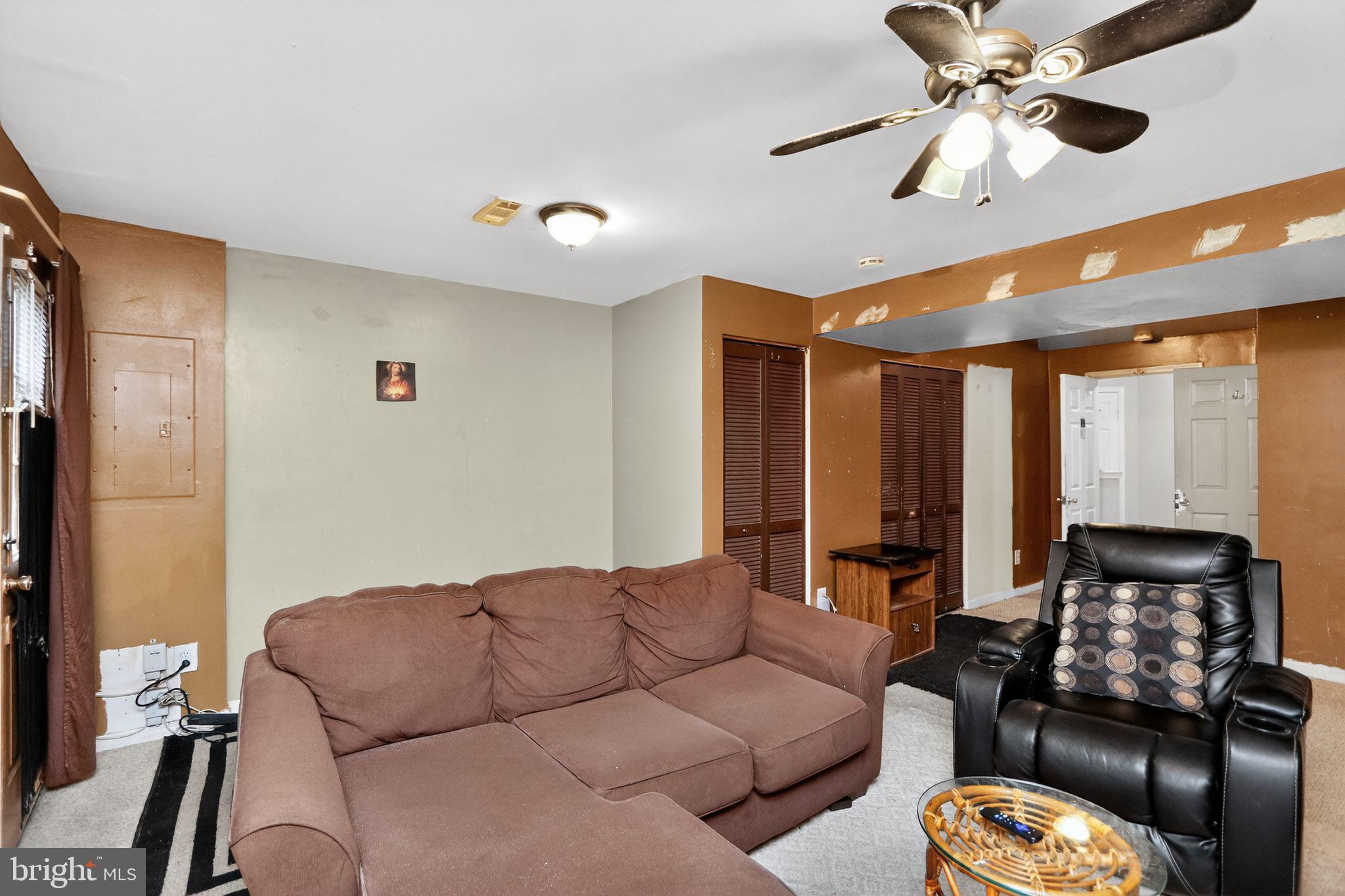 DEVILS REACH CONDOS - Residential