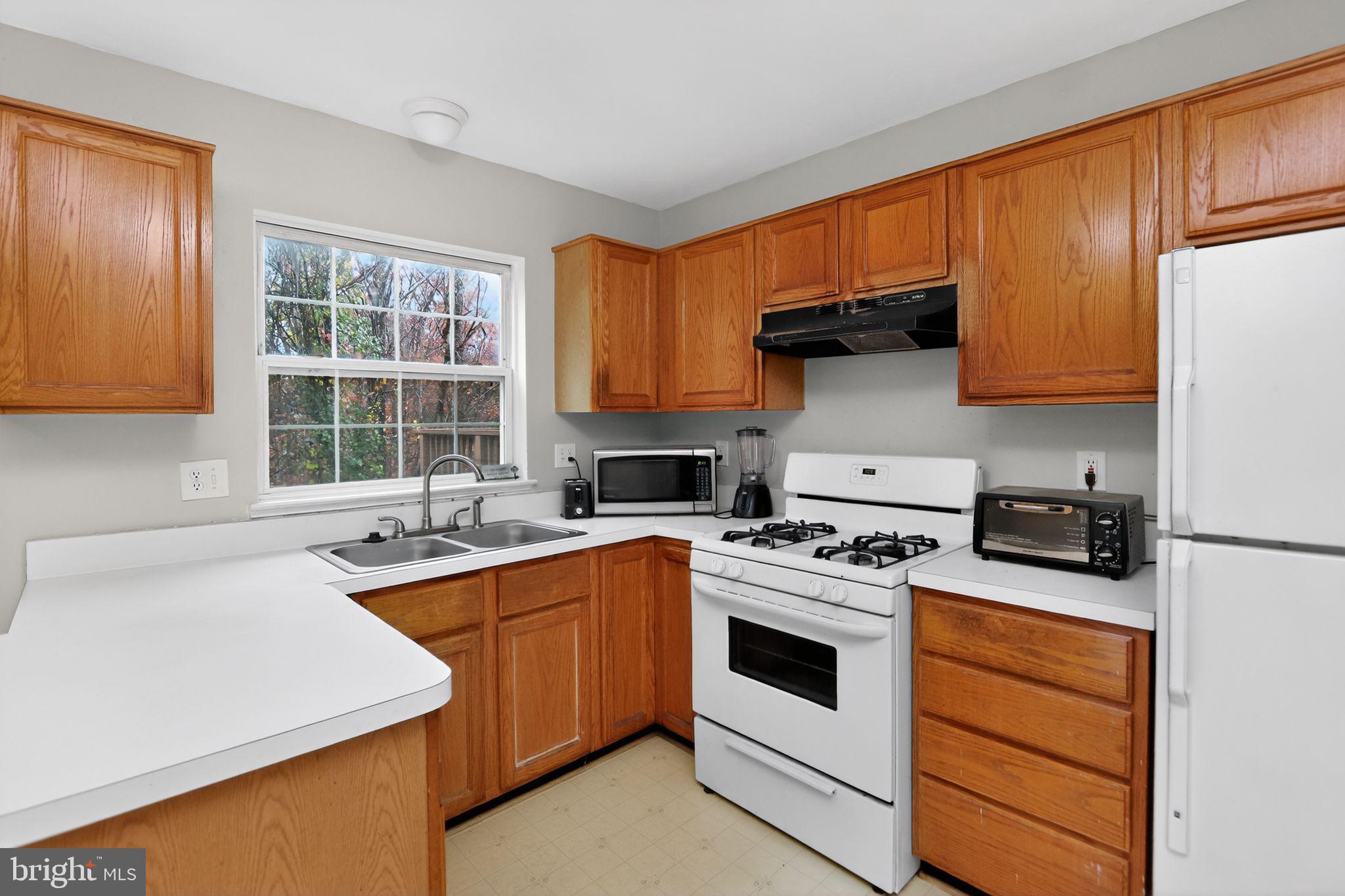 DEVILS REACH CONDOS - Residential