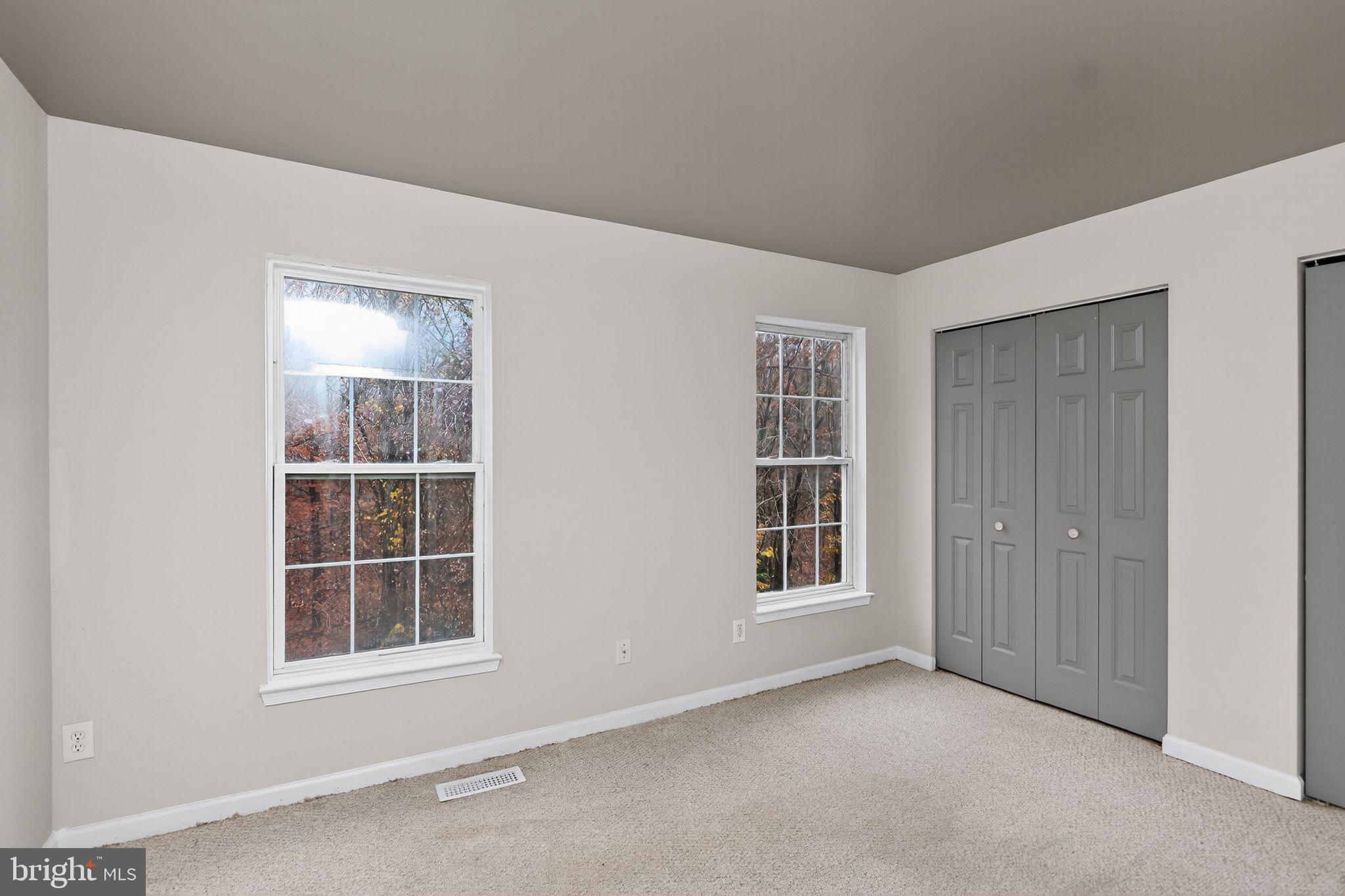 DEVILS REACH CONDOS - Residential