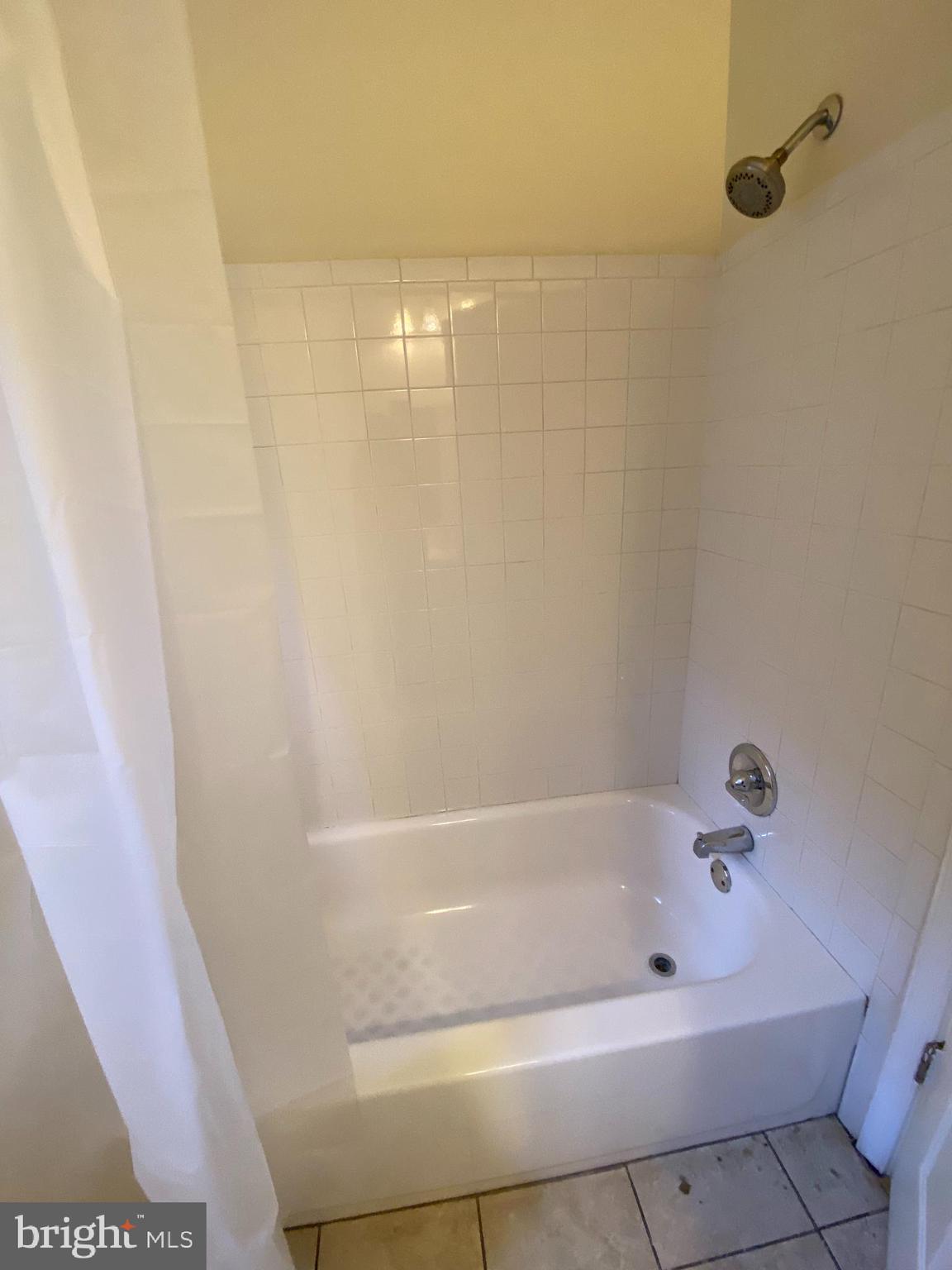 RESERVOIR HILL HISTORIC DISTRICT - Residential Lease